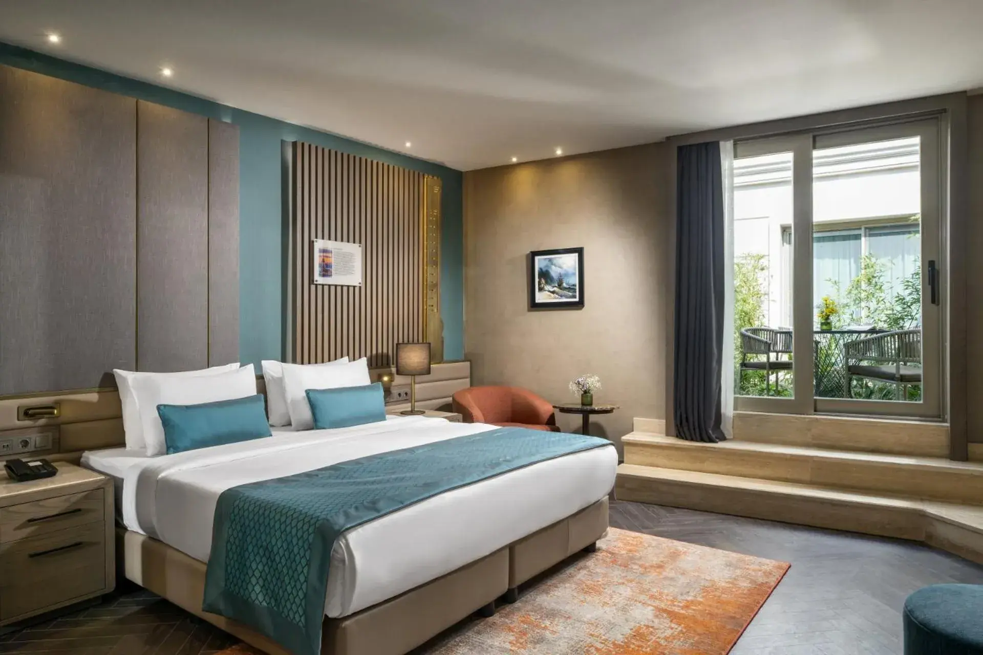 Deluxe Double Room with Garden View in Aspera Hotel Altunizade Deluxe Double Room with Garden View in Aspera Hotel Altunizade