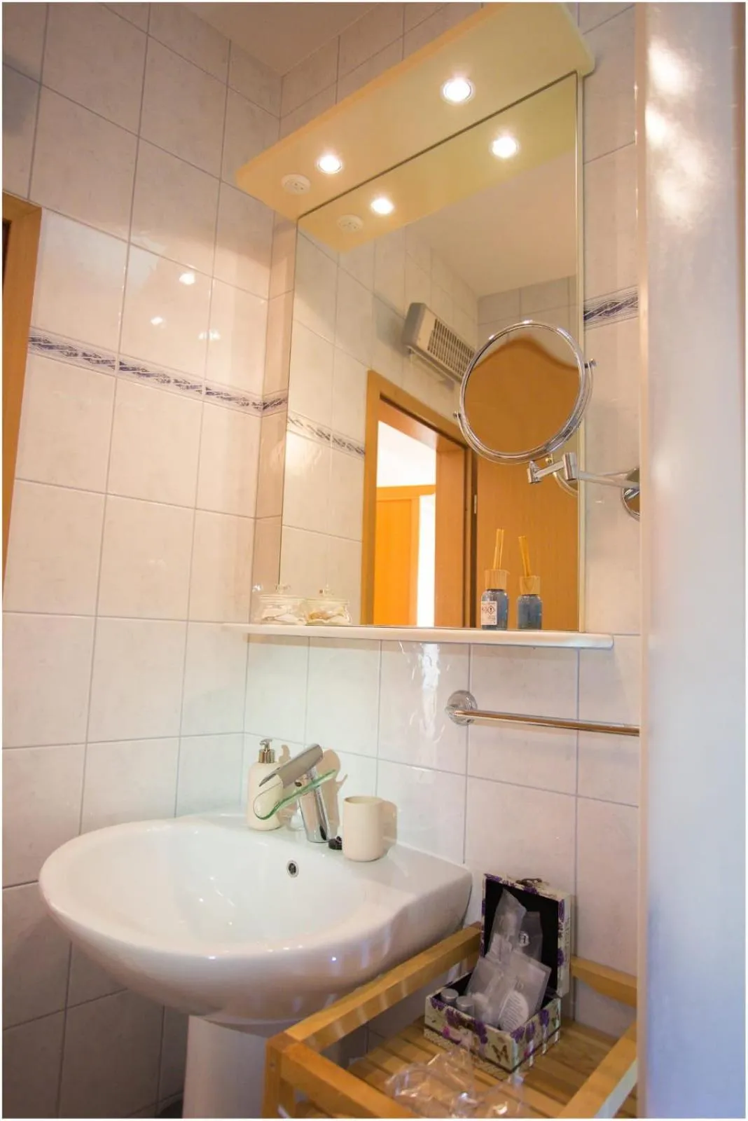 Toilet in Apartments Maja