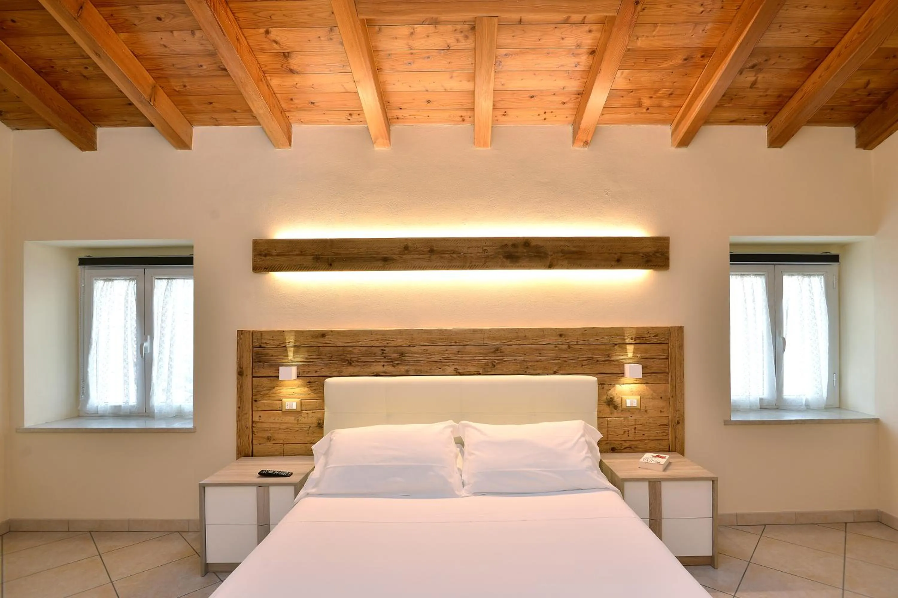Bedroom, Bed in Antiche Rive Holidays Apartments