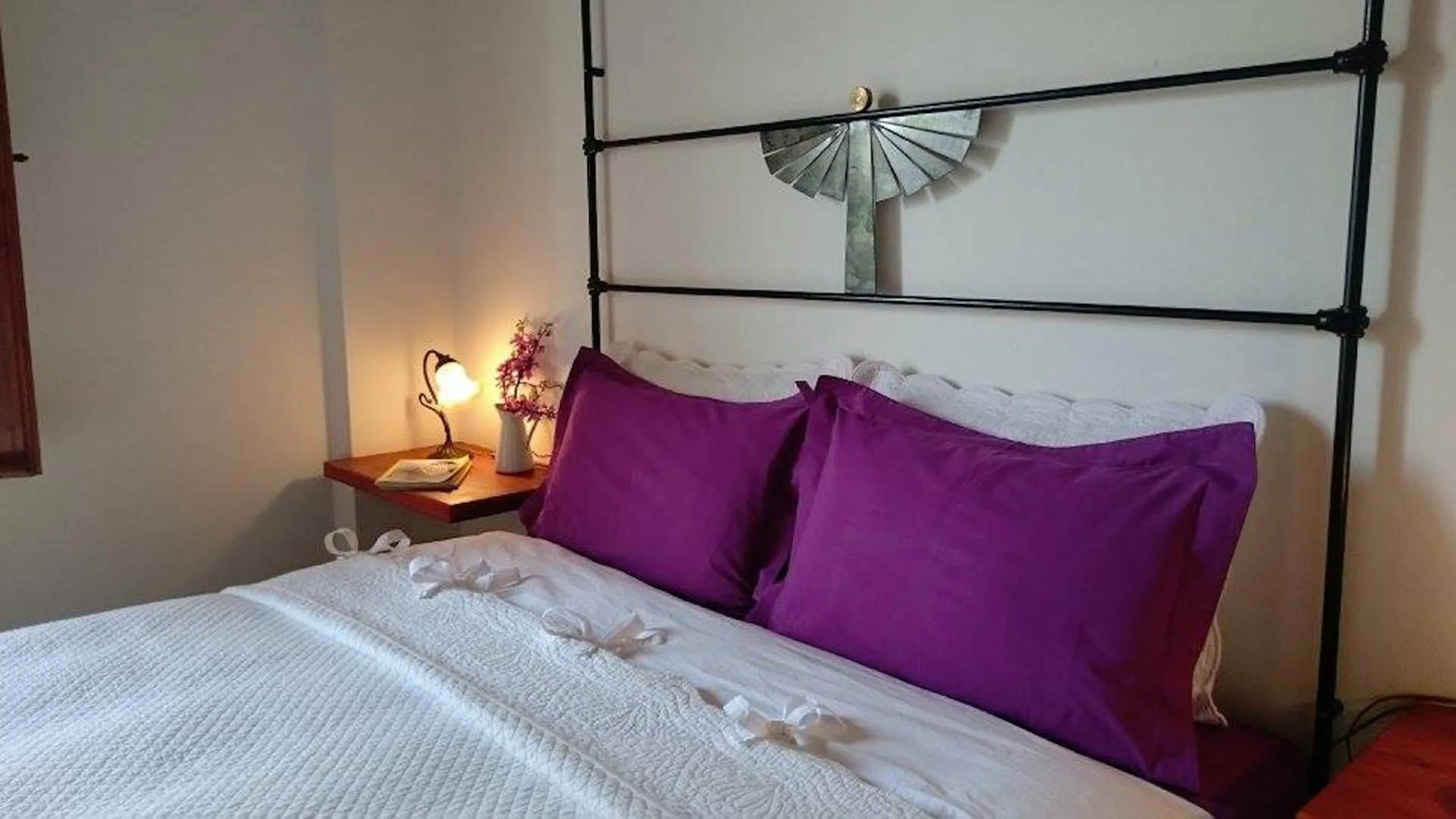 Bed in Helicon Muses Friendly Mountain B&B Guesthouse