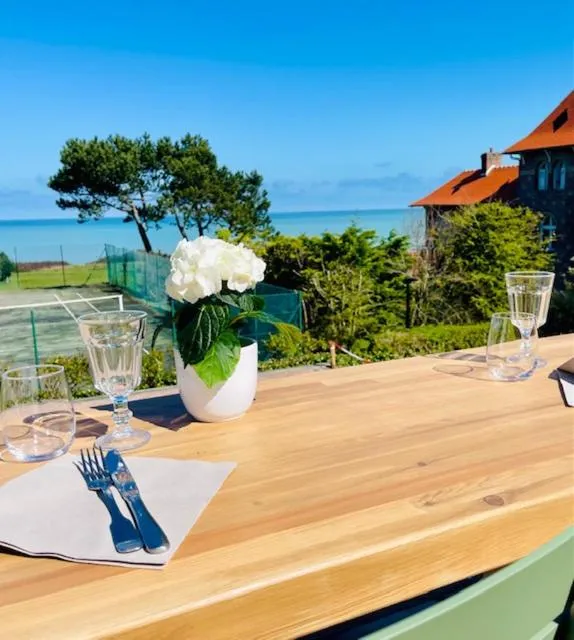 Hôtel De La Terrasse