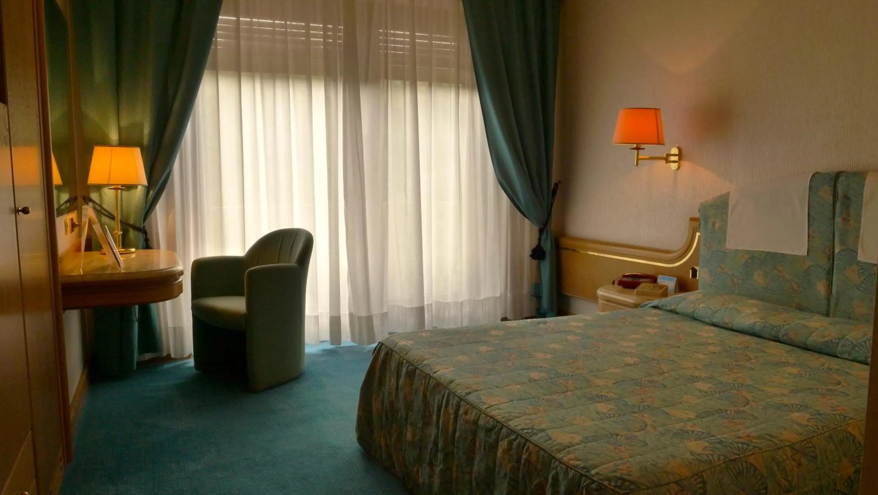 Balcony/Terrace, Bed in 501 Hotel