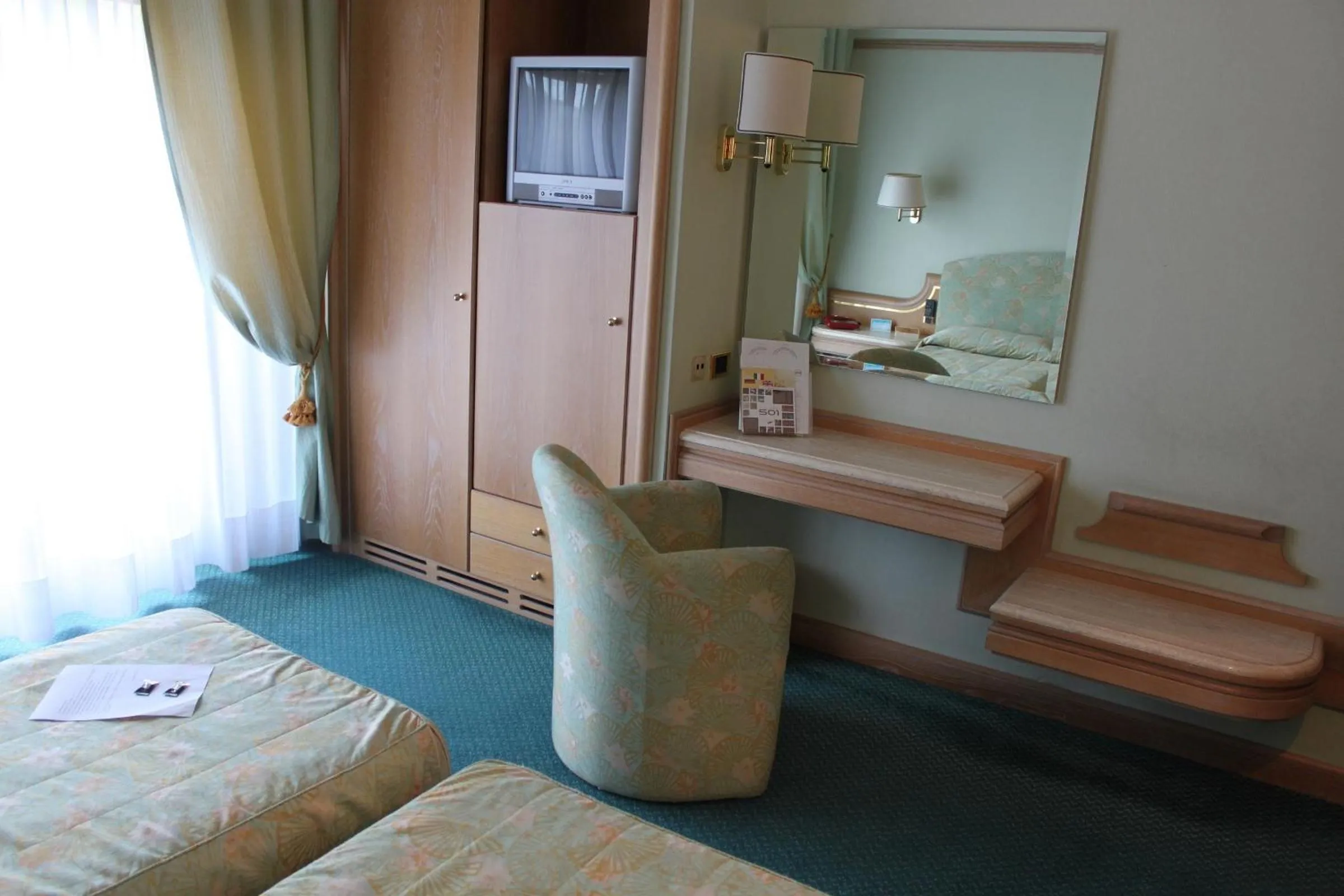 Day, Bed in 501 Hotel