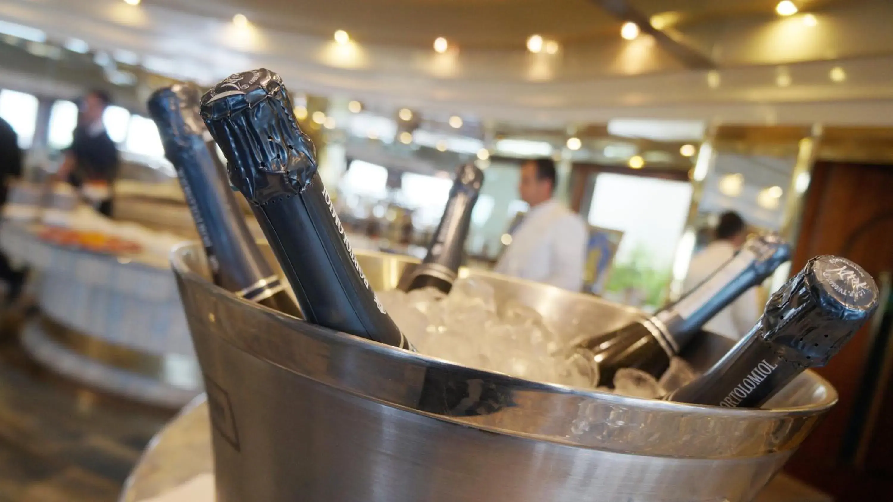 Lounge or bar in 501 Hotel Lounge or bar in 501 Hotel