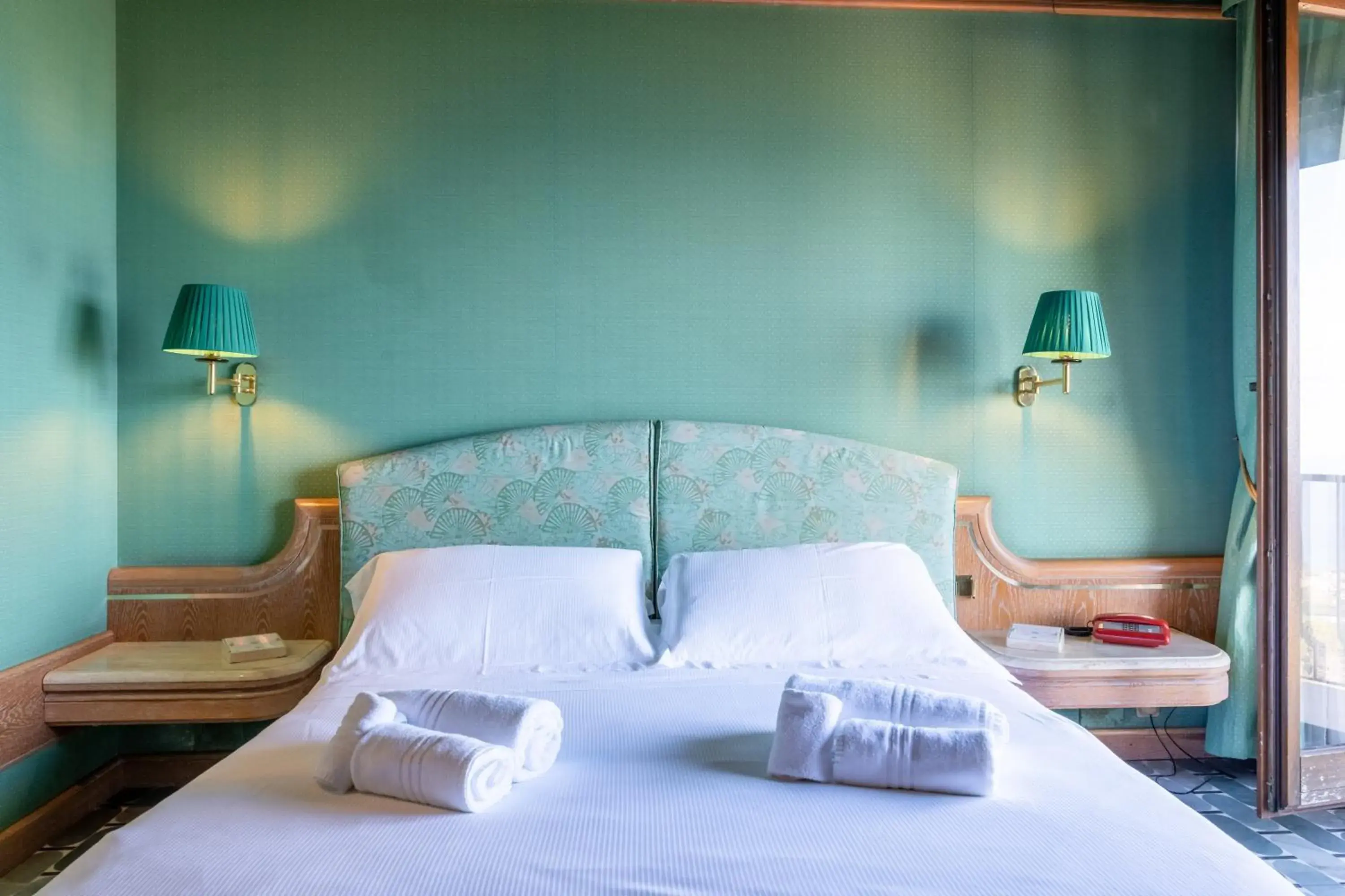 Bed in 501 Hotel Bed in 501 Hotel