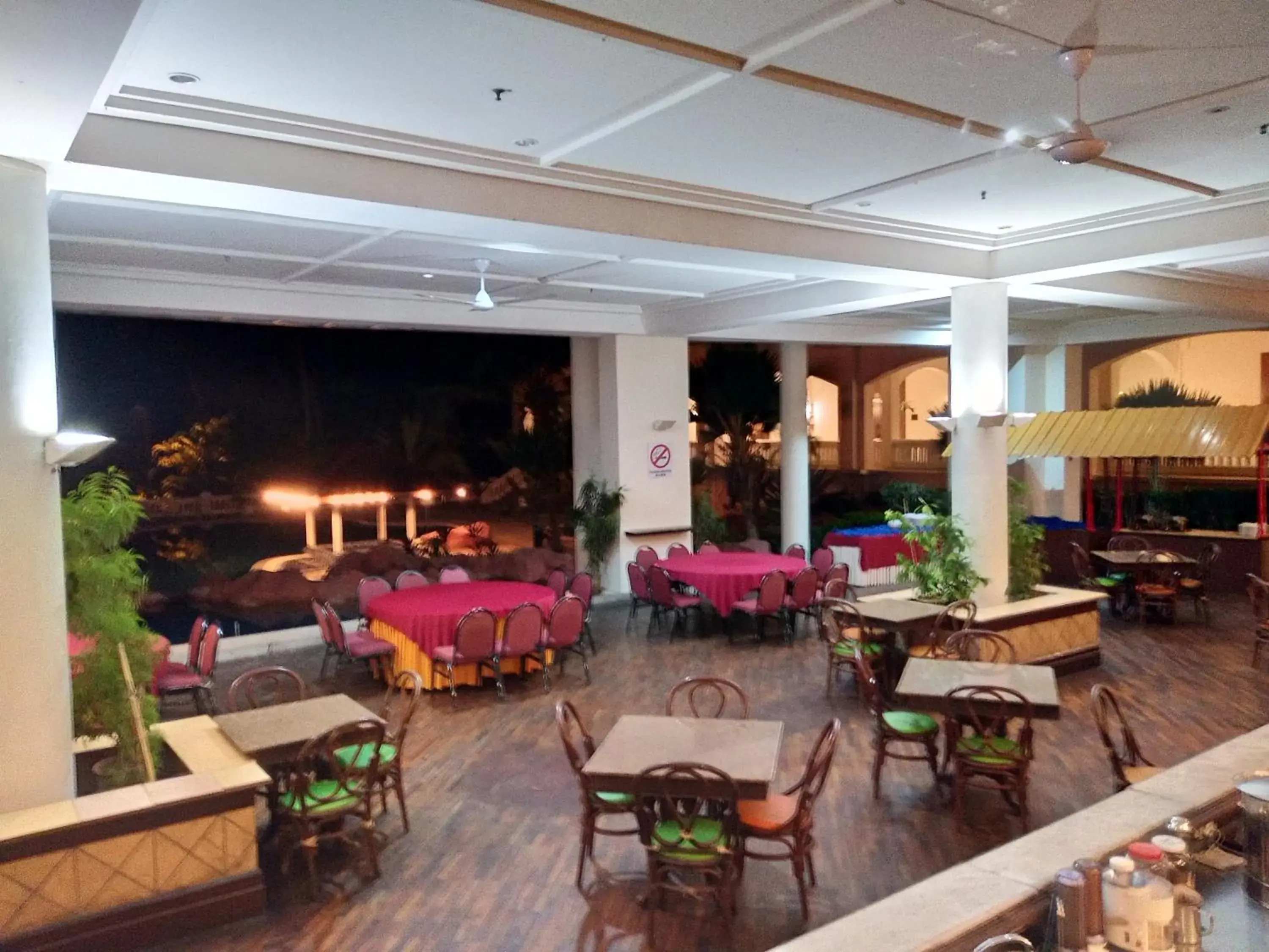 Restaurant/places to eat in The Orient Star Resort Lumut Restaurant/places to eat in The Orient Star Resort Lumut