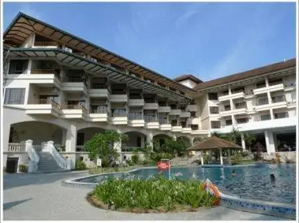Pool view in The Orient Star Resort Lumut Pool view in The Orient Star Resort Lumut