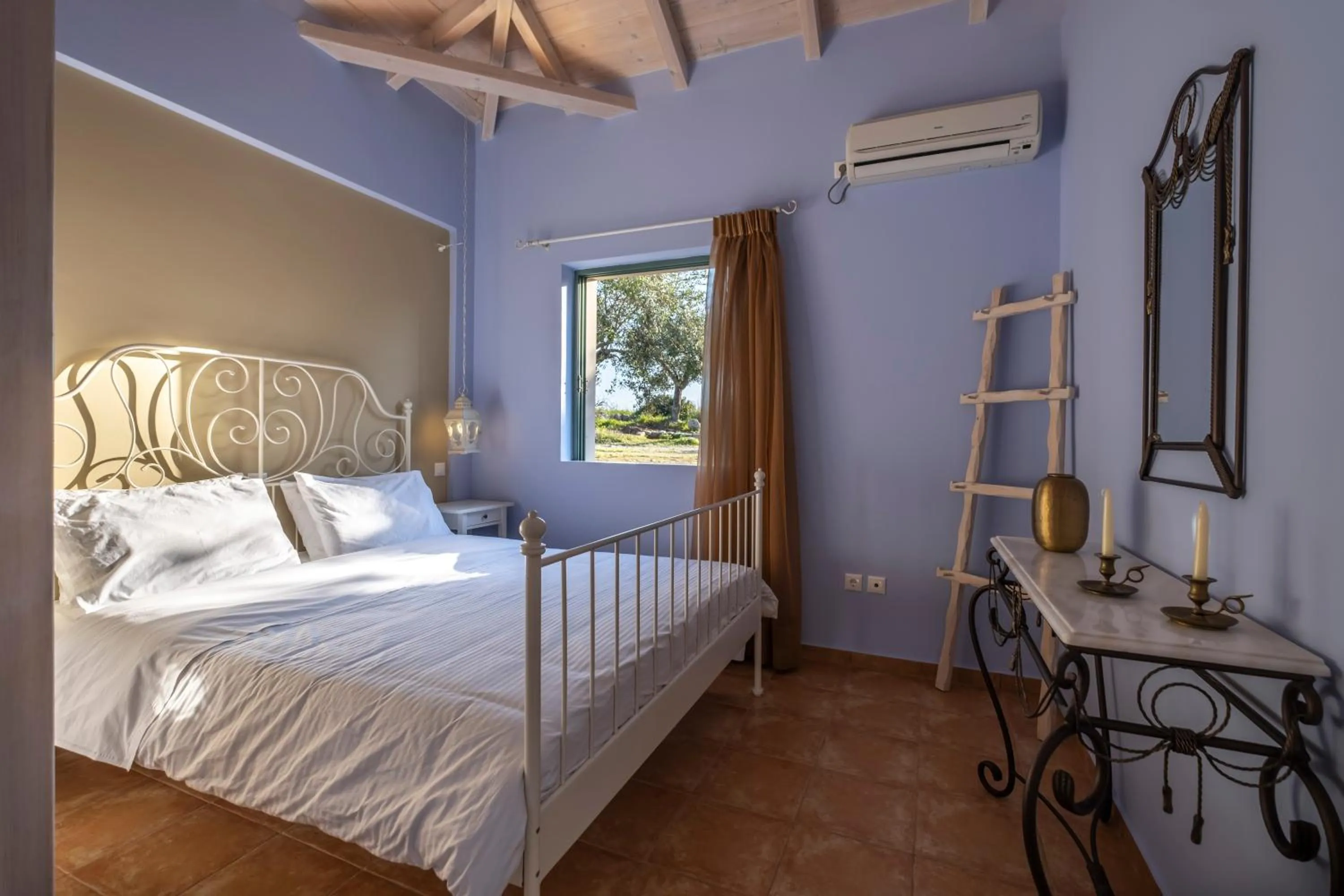 Bedroom, Bed in Chamaloni Cottages