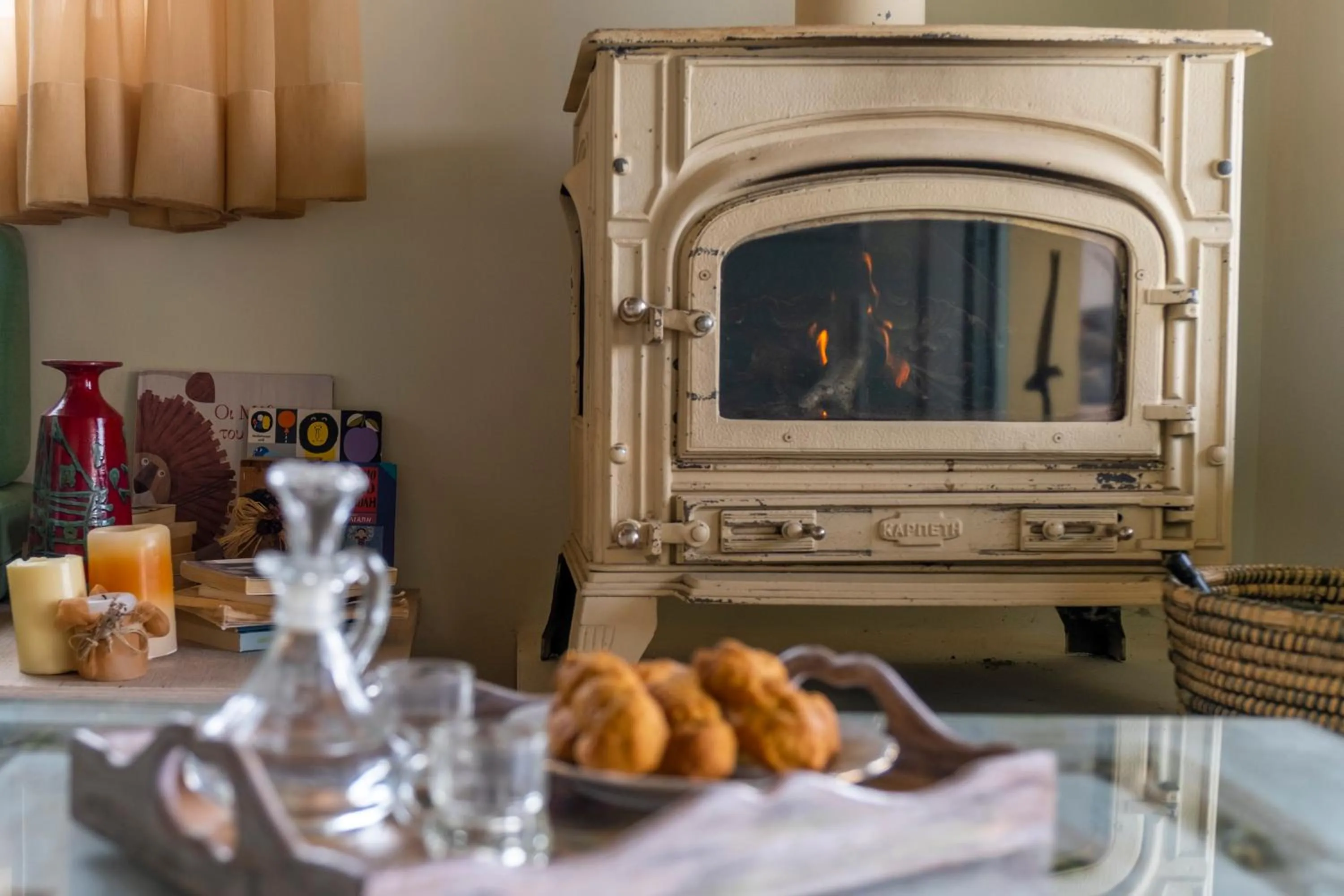 Decorative detail in Chamaloni Cottages