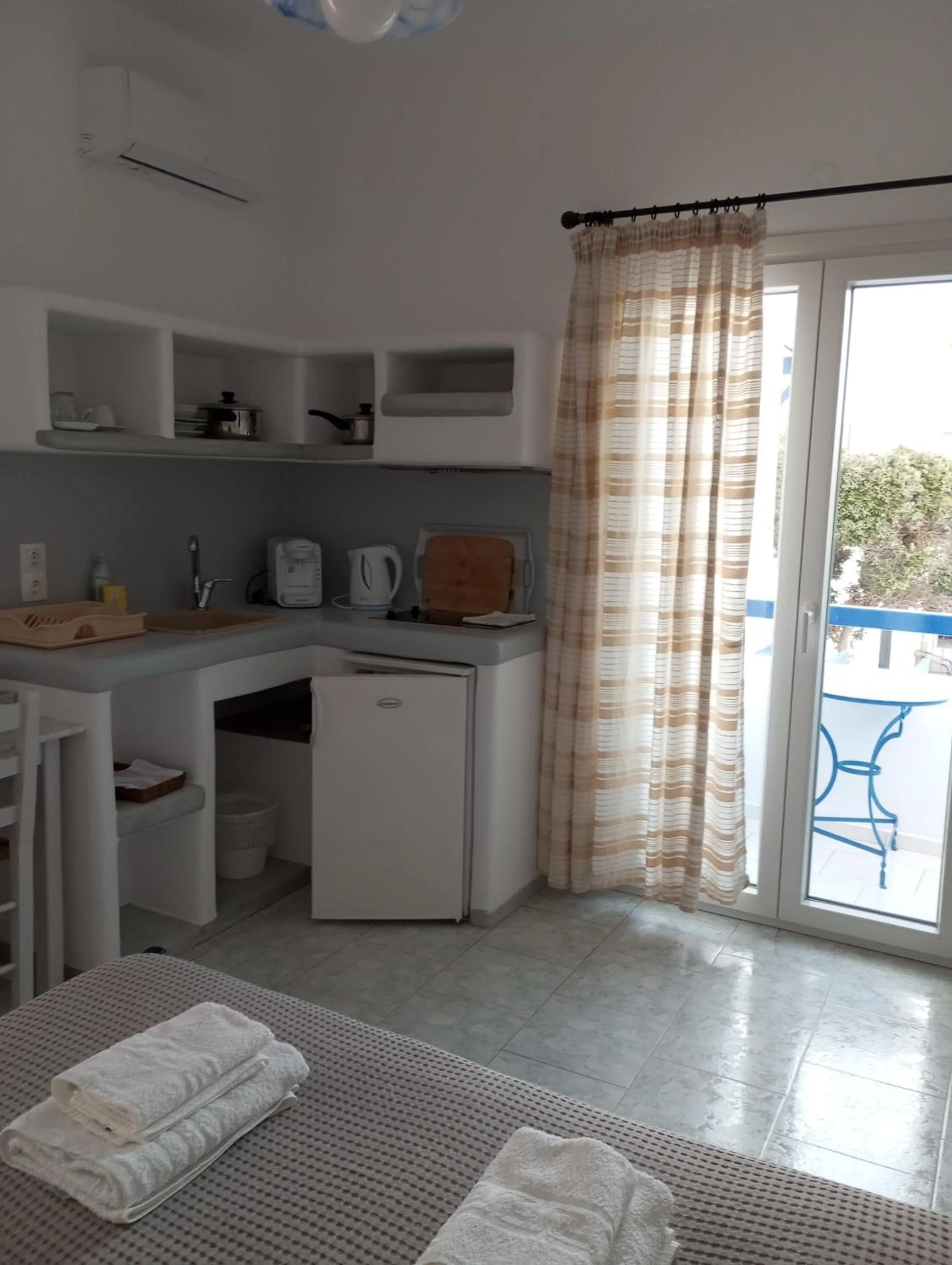 Kitchen or kitchenette in Captain Stavros Milos