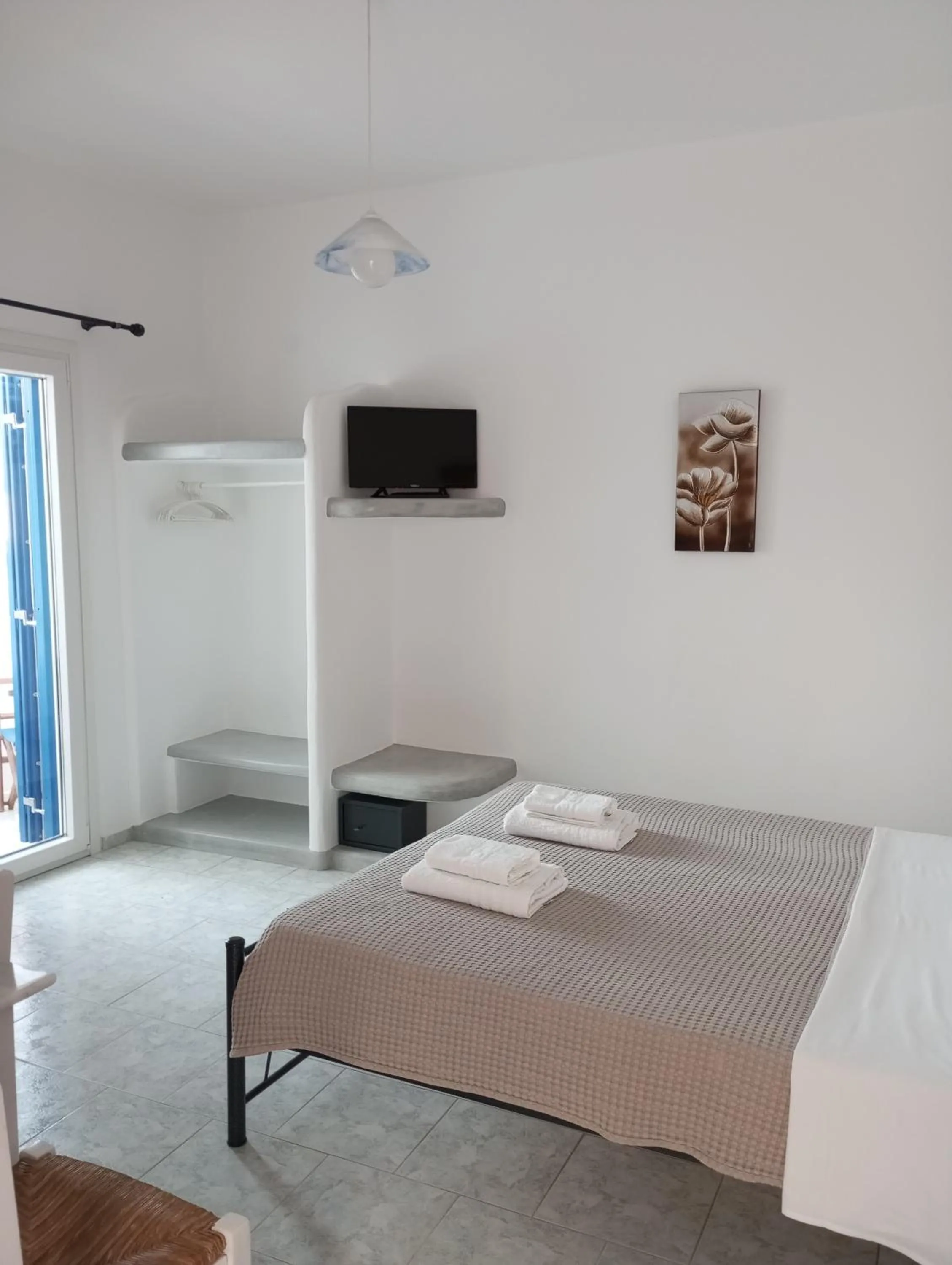 Bed in Captain Stavros Milos