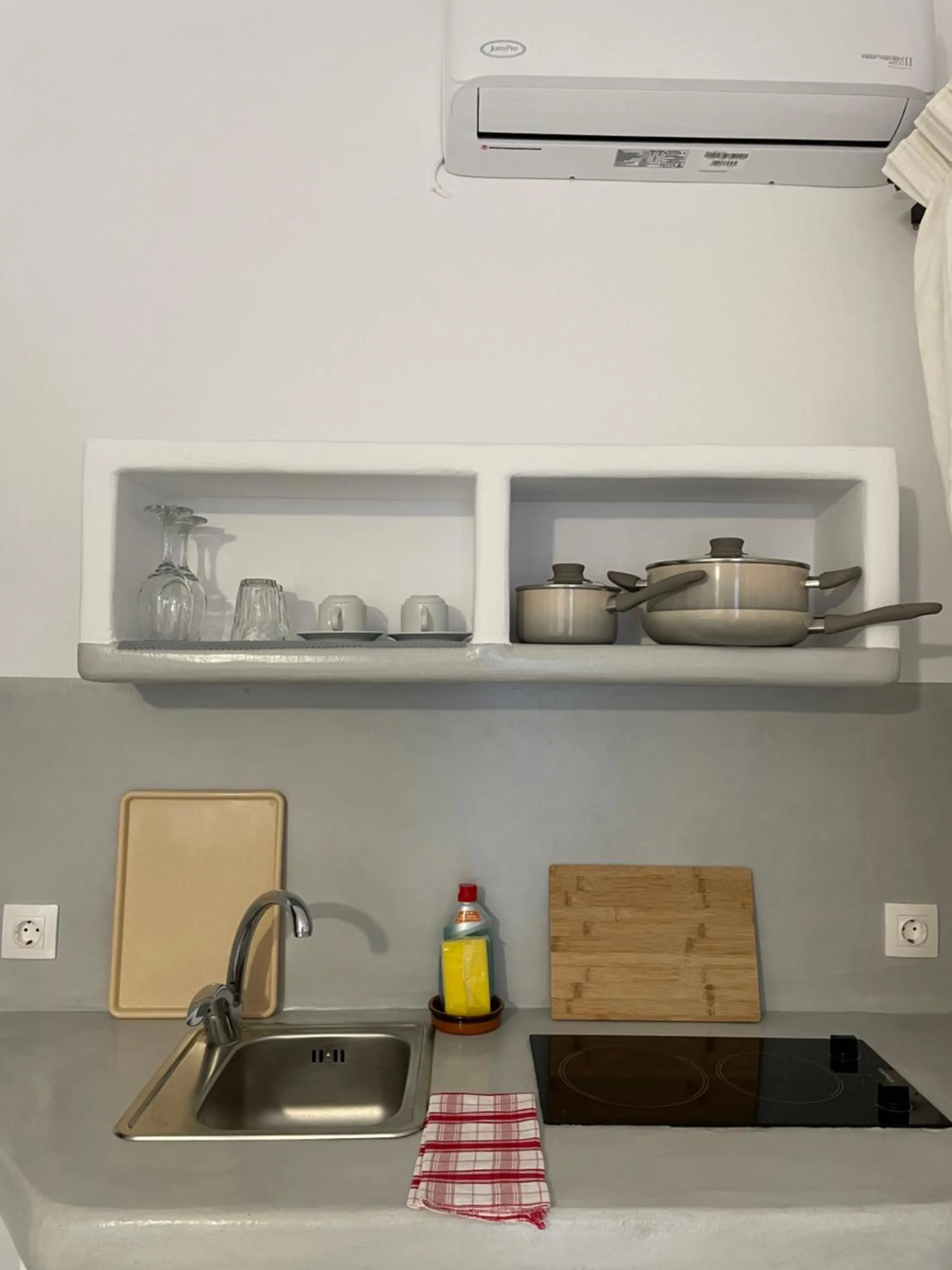 Kitchen or kitchenette in Captain Stavros Milos
