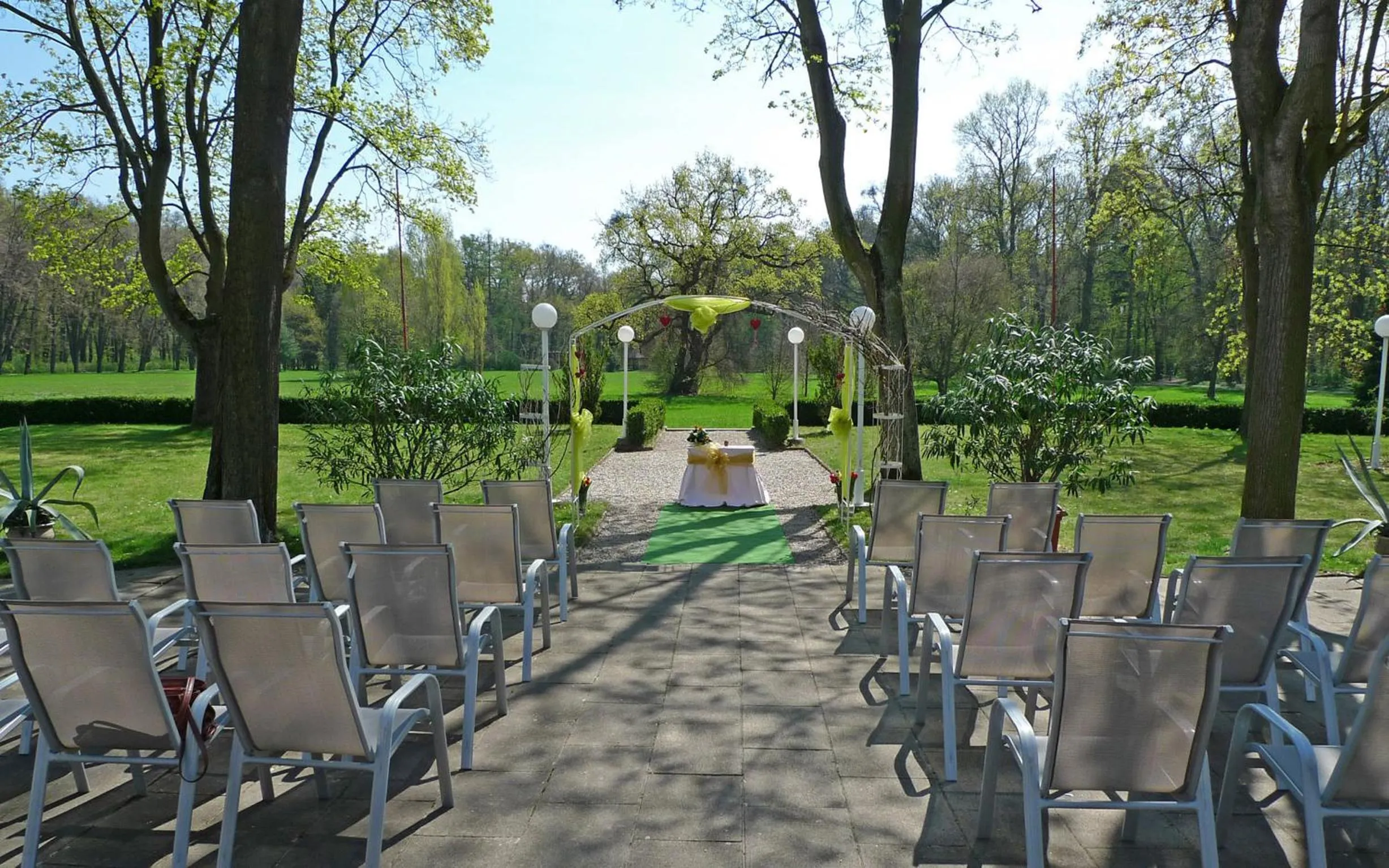 Garden in Hotel Ostrov