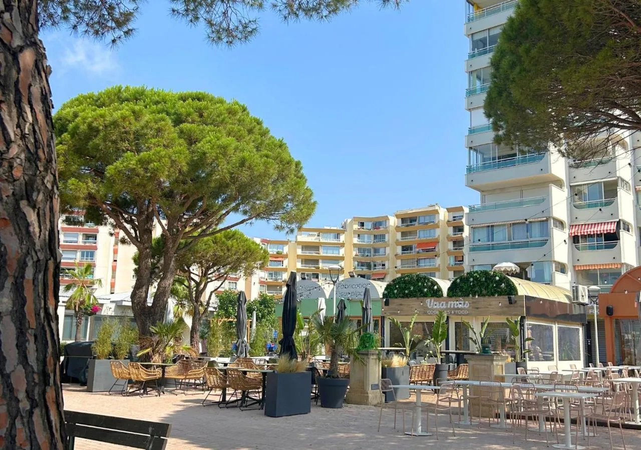 Off site in Hôtel Le Carnon