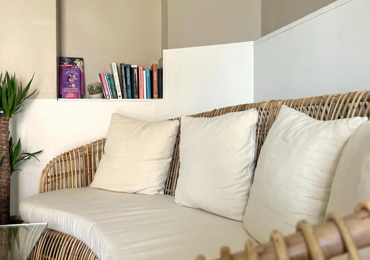 Library in Hôtel Le Carnon