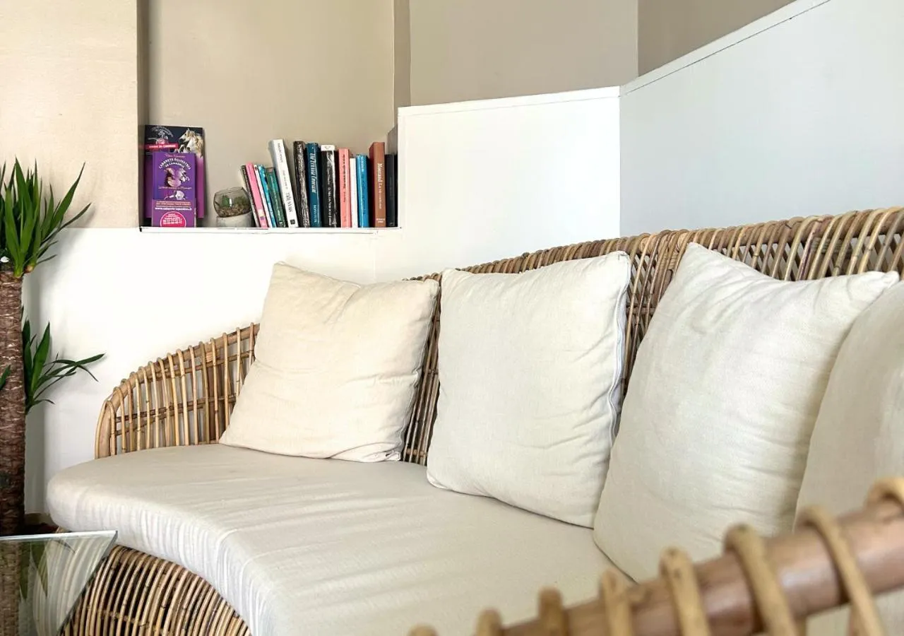 Library in Hôtel Le Carnon