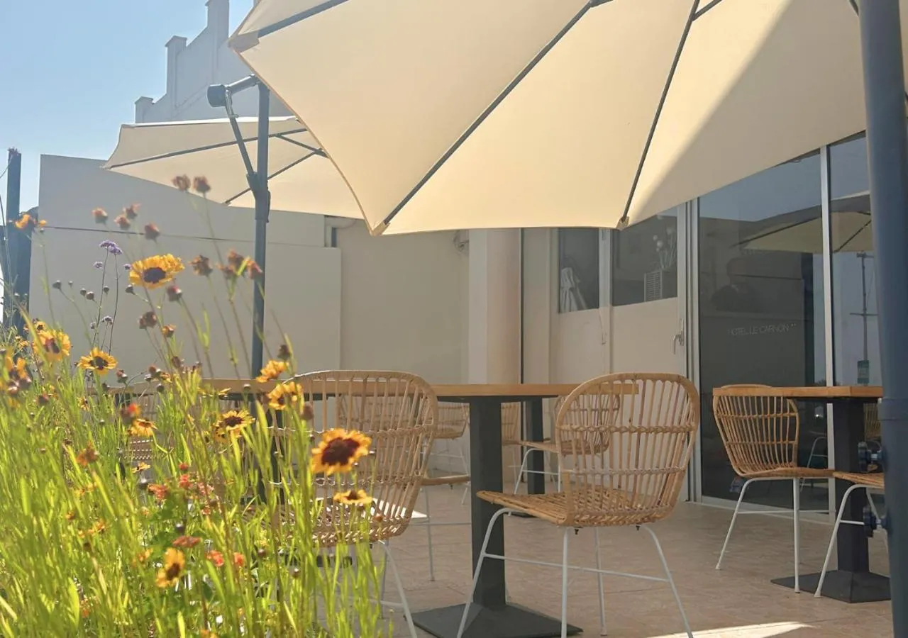 Garden in Hôtel Le Carnon