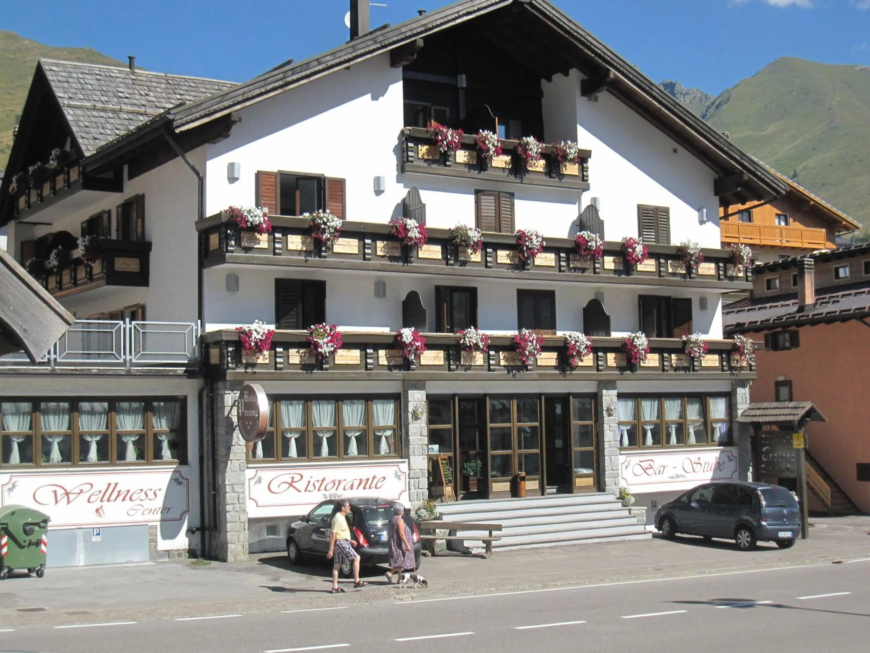 Facade/entrance in Hotel Presena