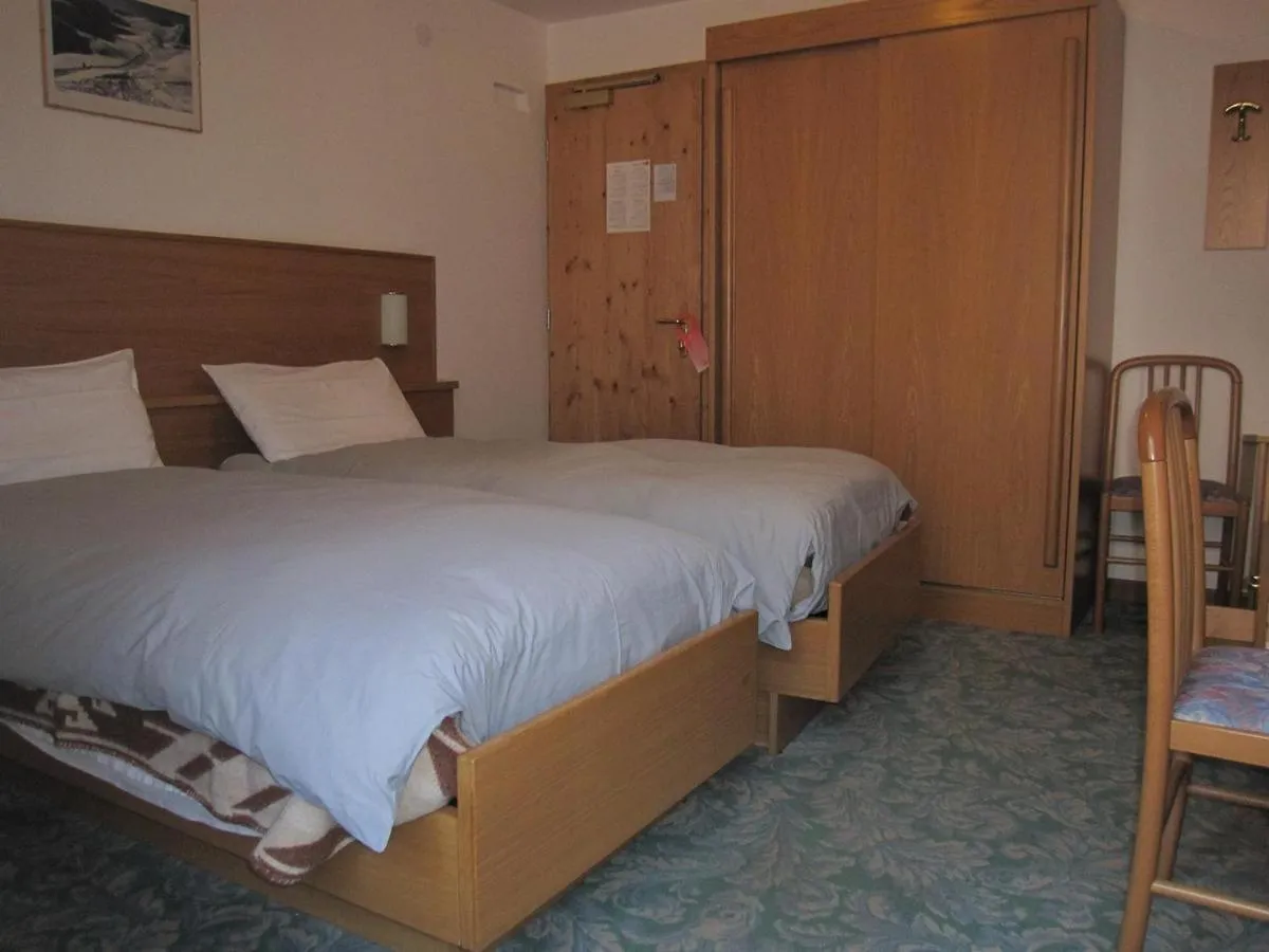 Bed in Hotel Presena