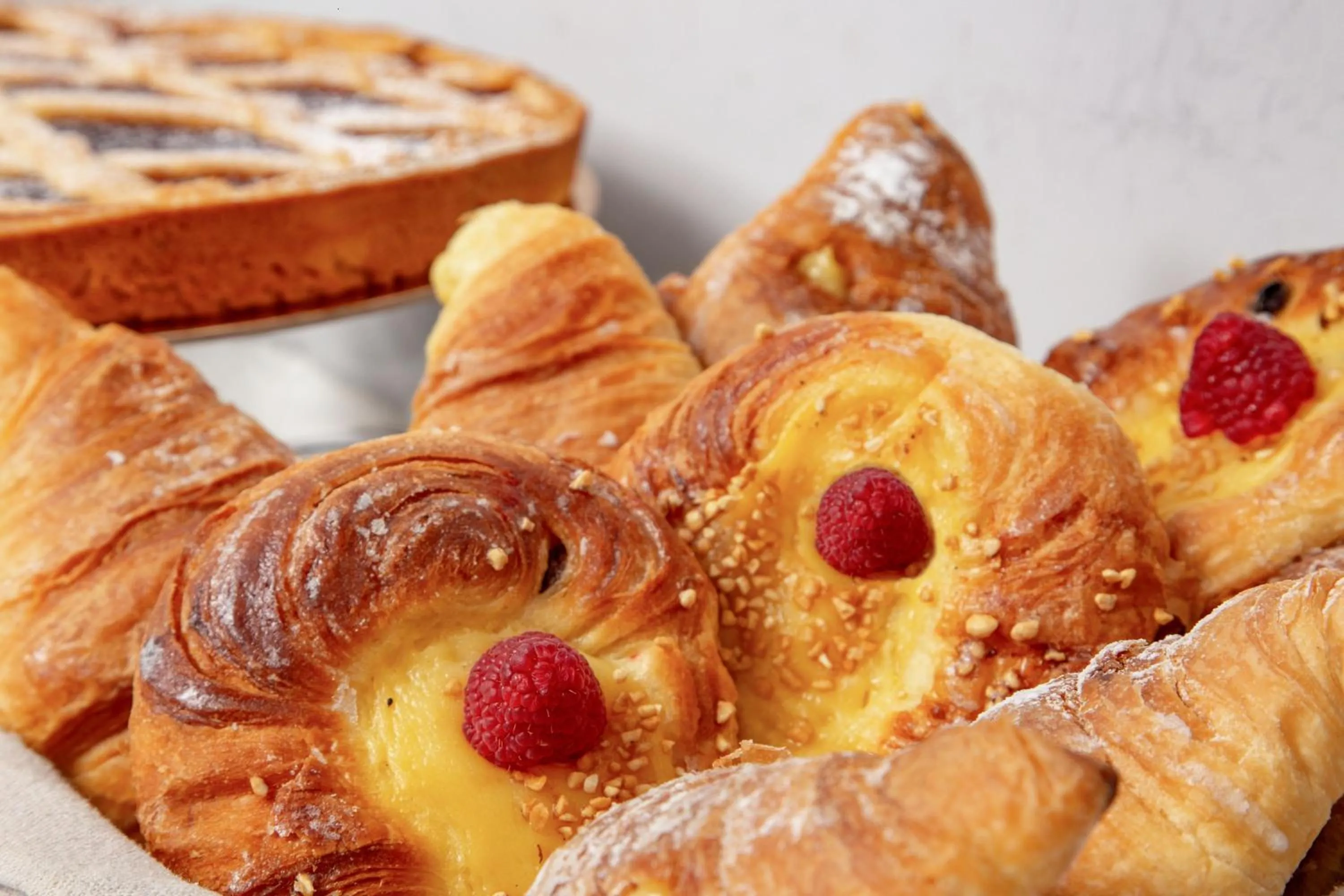 Food and drinks in Prima Guest House Collection