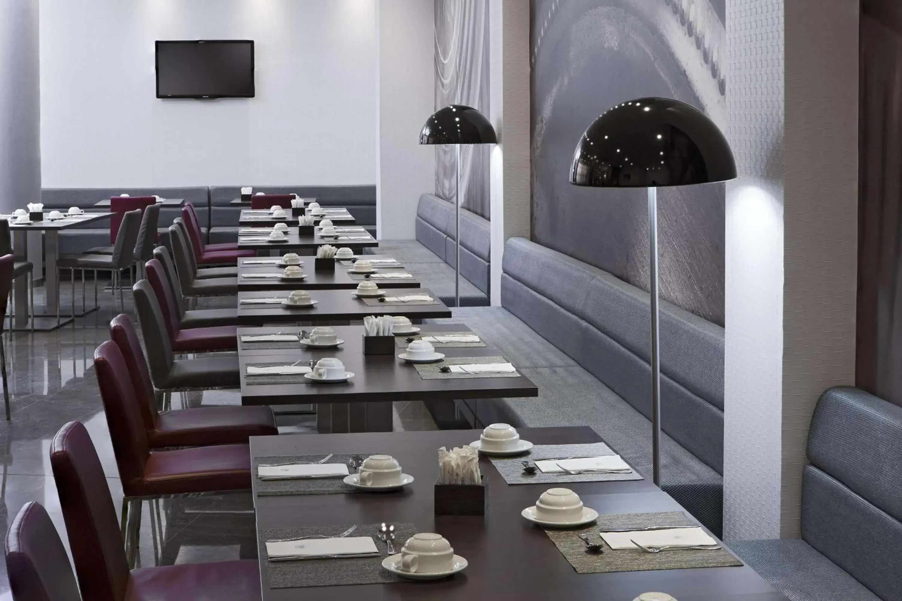 Restaurant/places to eat in NH Barcelona Diagonal Center Restaurant/places to eat in NH Barcelona Diagonal Center