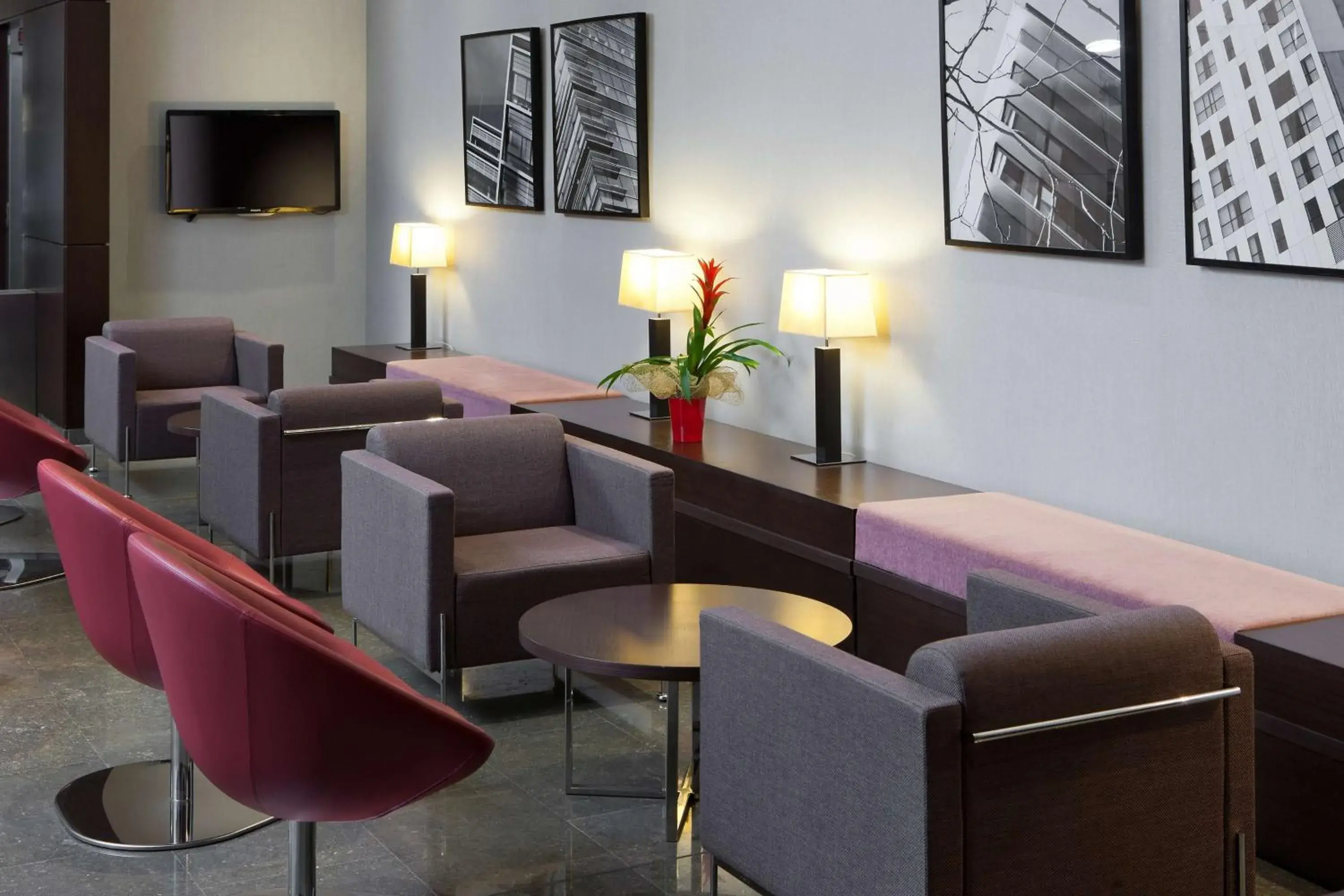 Lobby or reception in NH Barcelona Diagonal Center Lobby or reception in NH Barcelona Diagonal Center