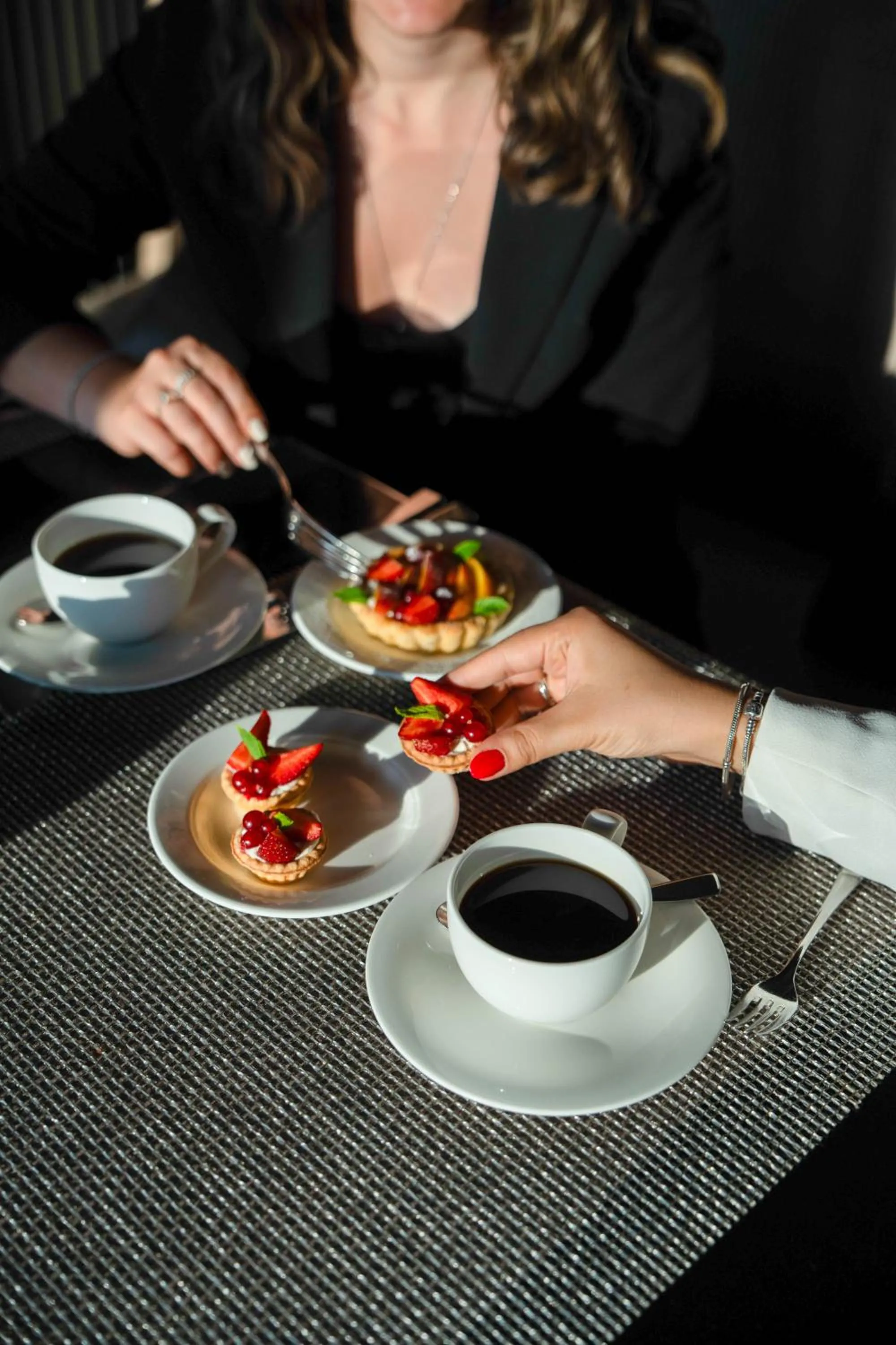 Restaurant/places to eat in Key Hotel