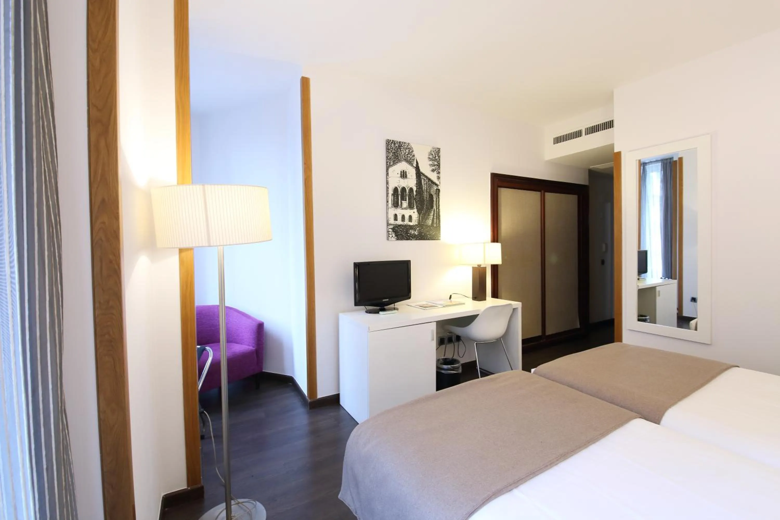 Bed in Gran Hotel España