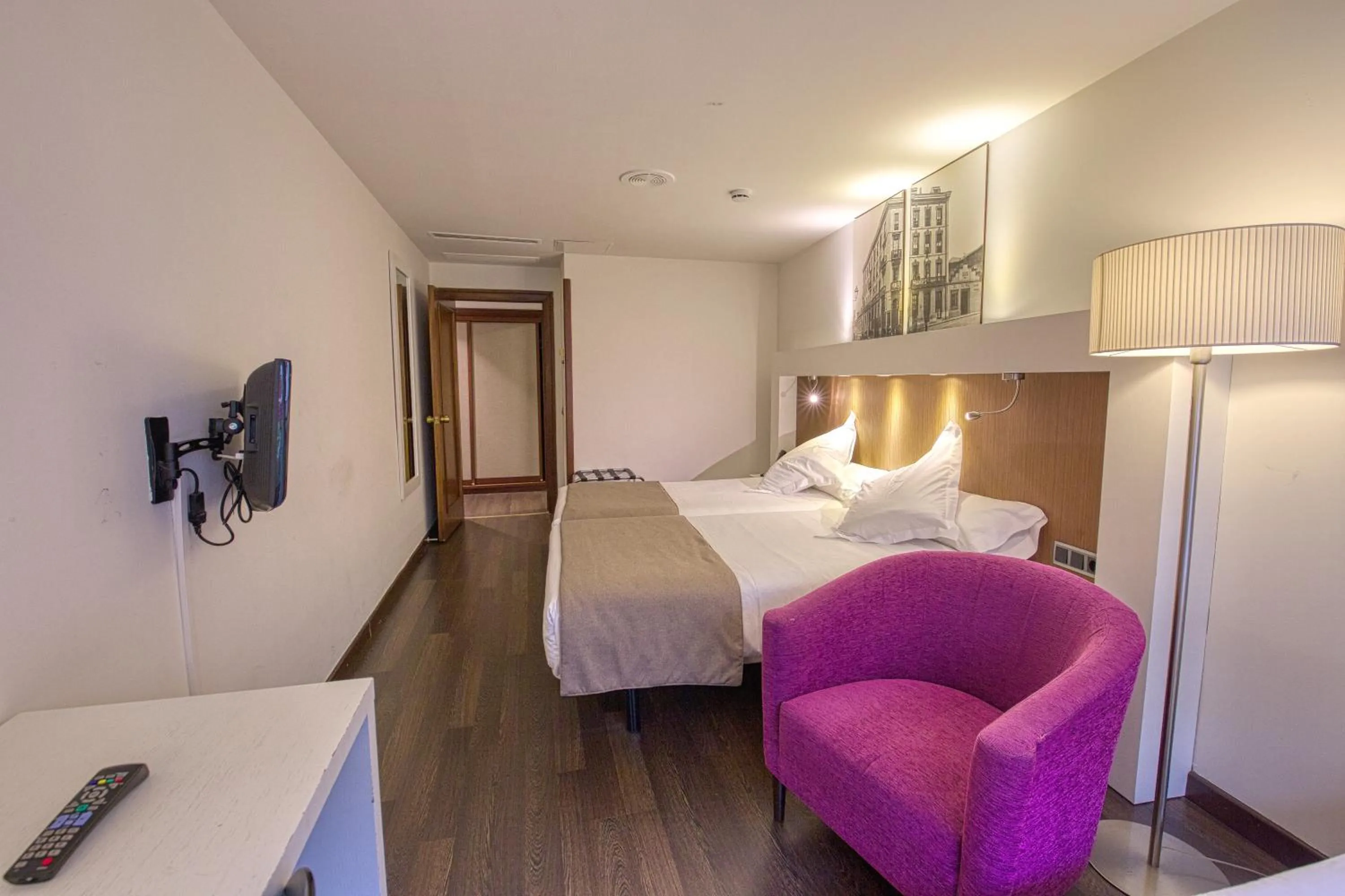 Bed in Gran Hotel España