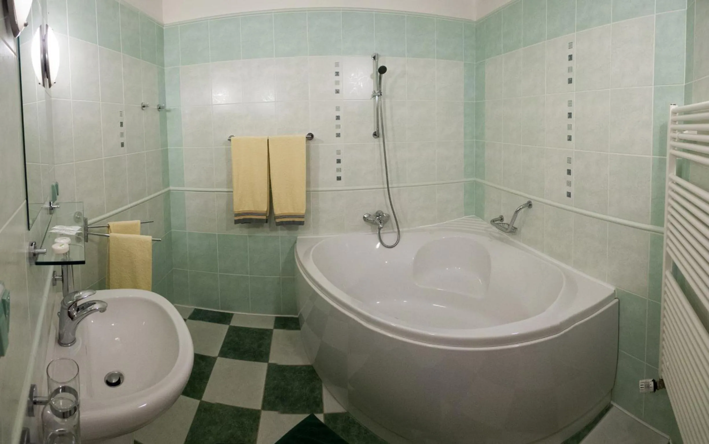 Bathroom in Hotel Ostrov Garni