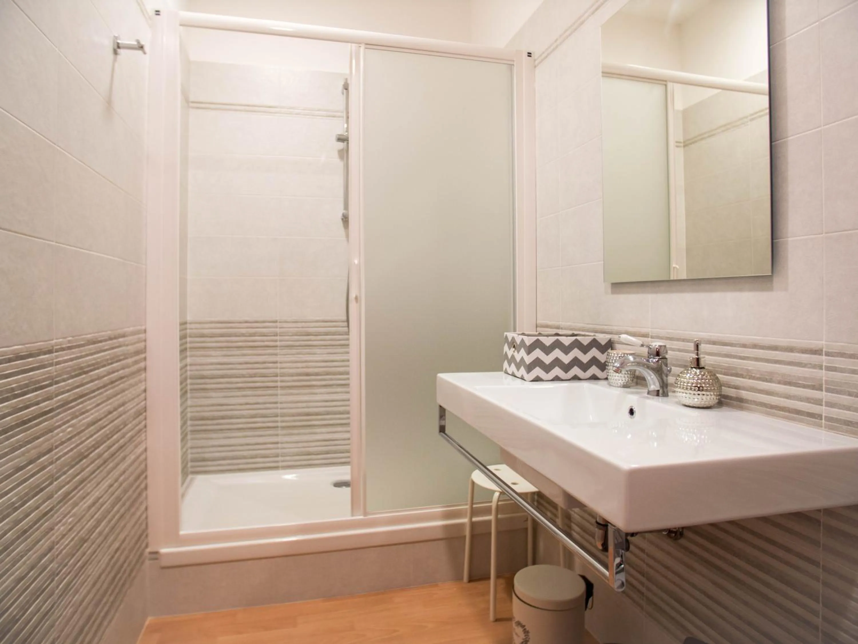 Shower in Juliette Rooms