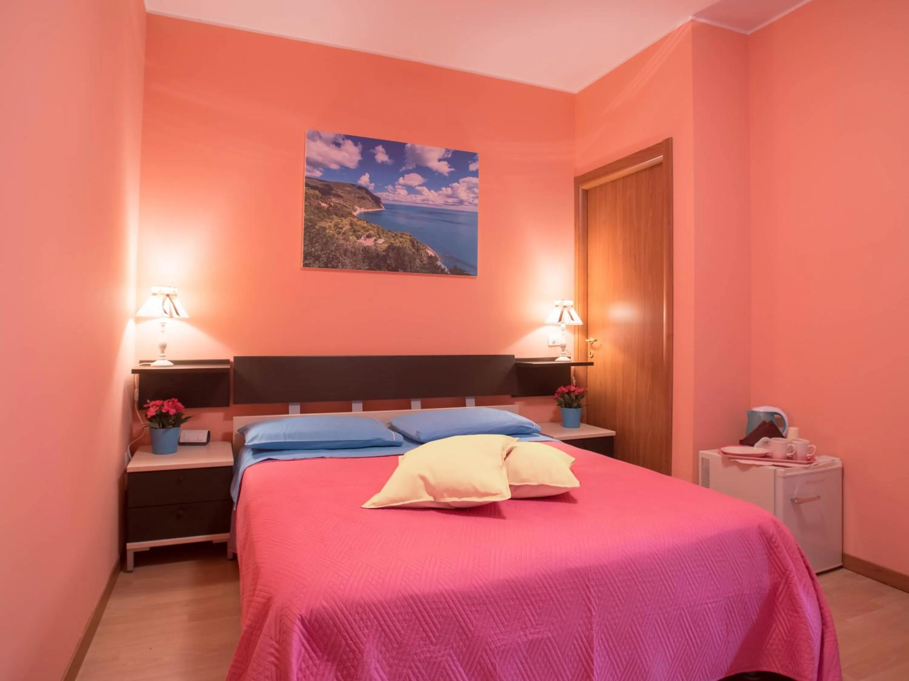 Bed in Juliette Rooms