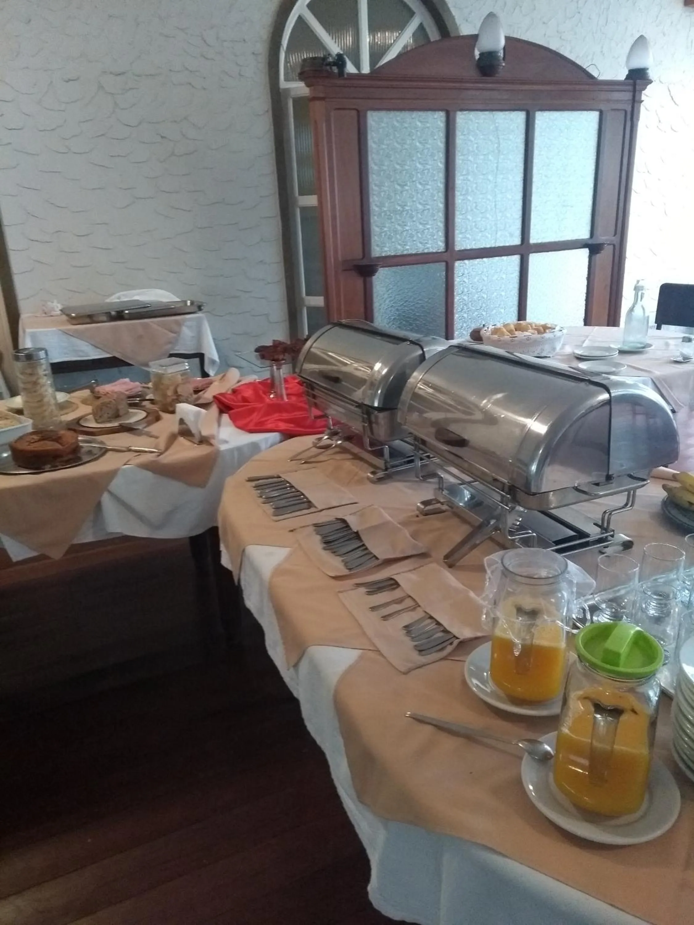 Restaurant/places to eat in Hotel Bragança