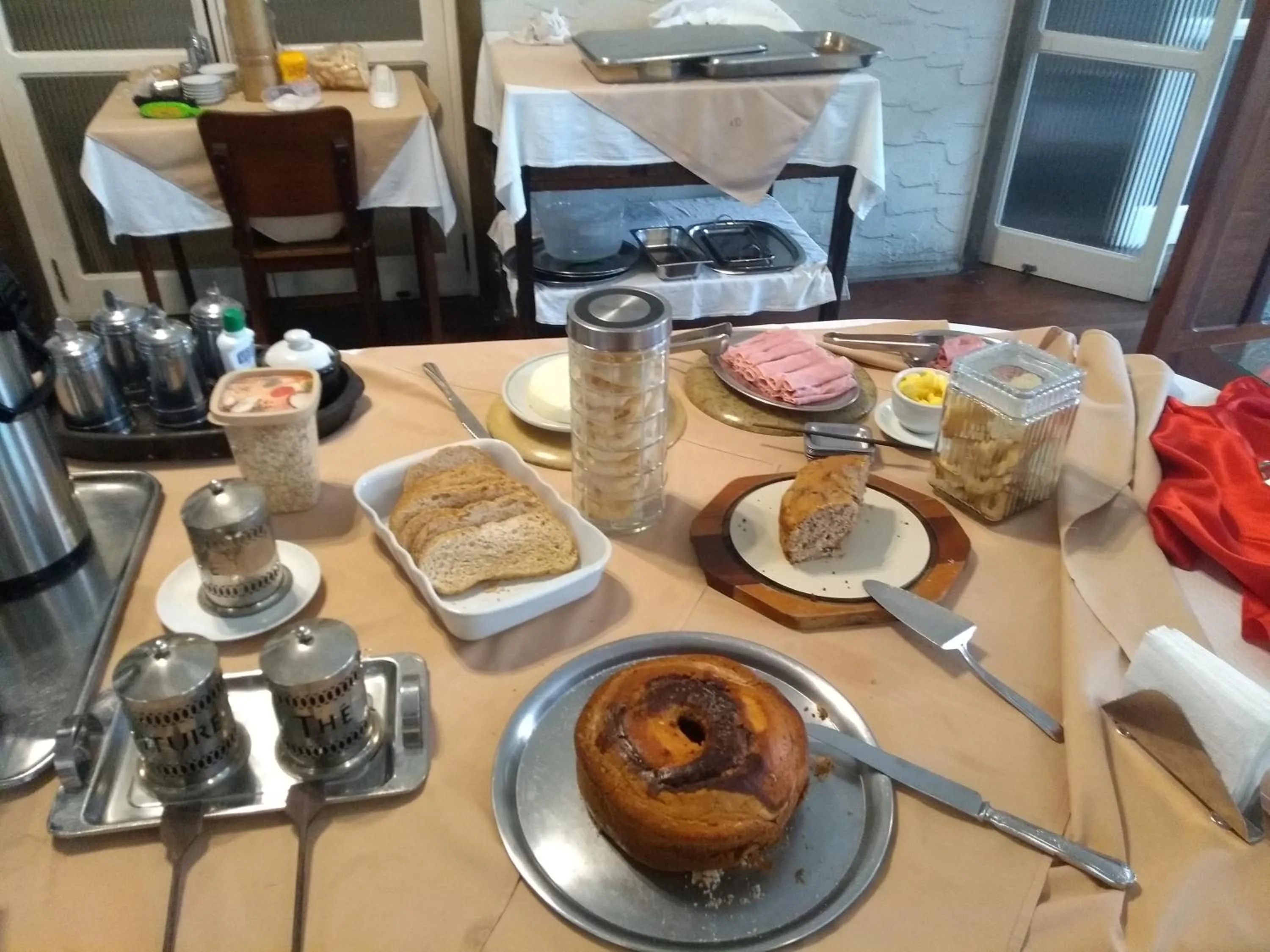 Buffet breakfast in Hotel Bragança