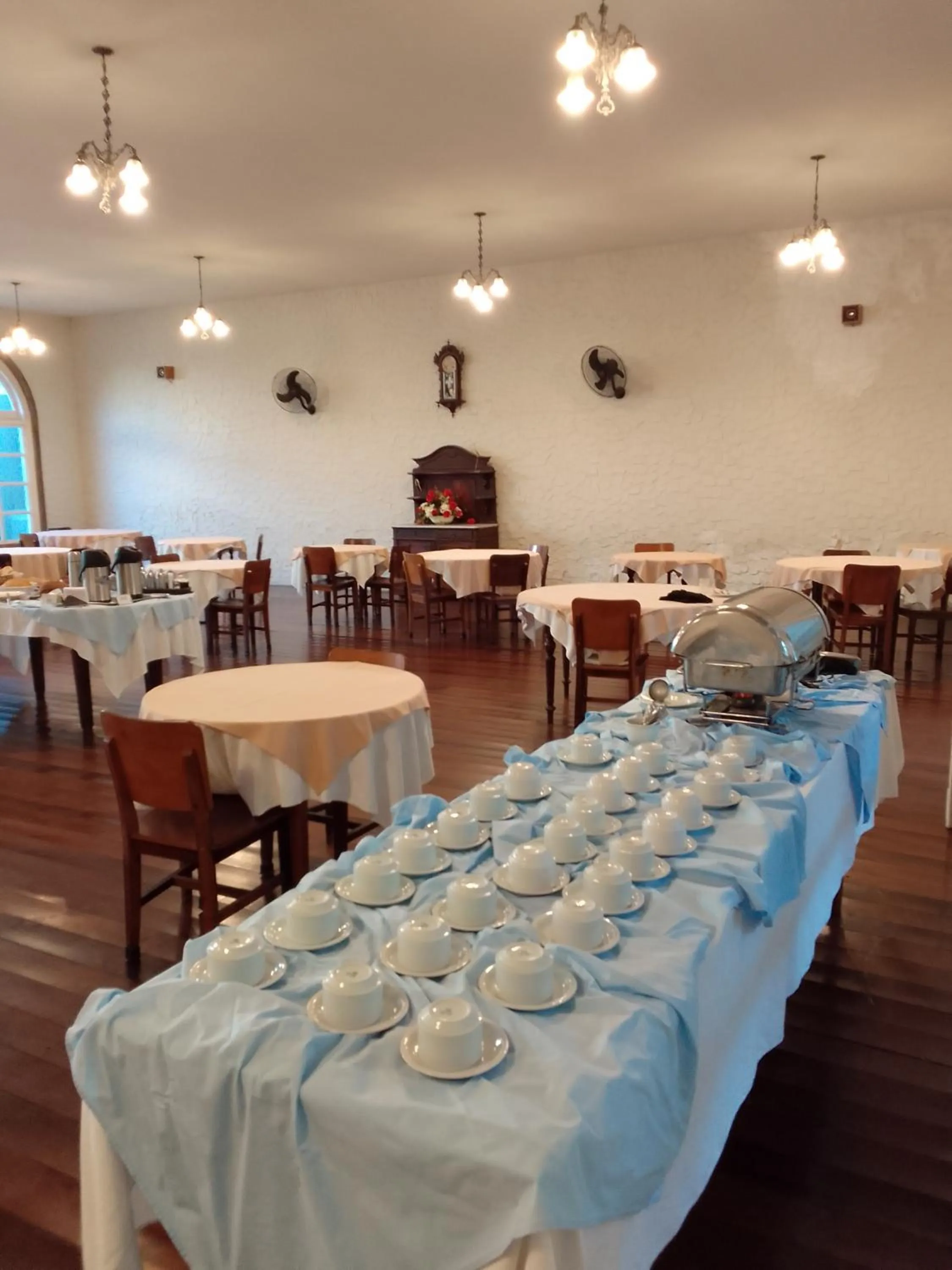 Restaurant/places to eat in Hotel Bragança