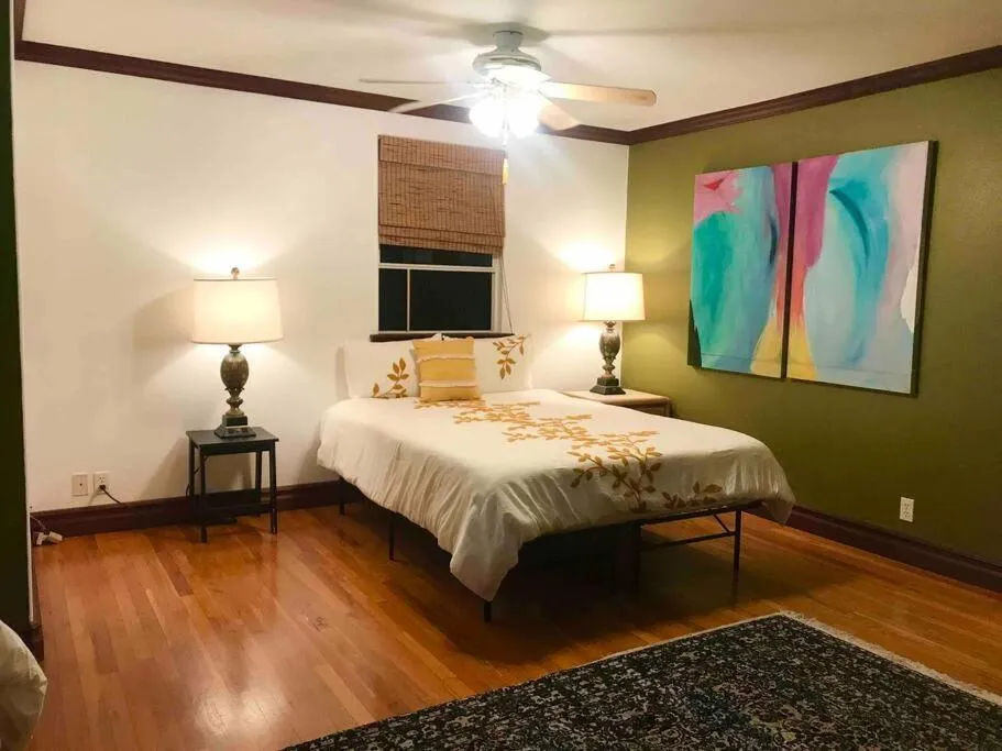 Hawaii Tropical Volcano mansion + Sauna