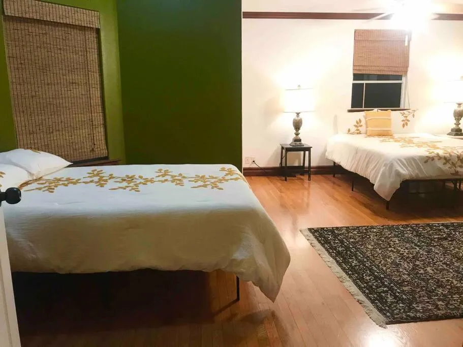 Hawaii Tropical Volcano mansion + Sauna