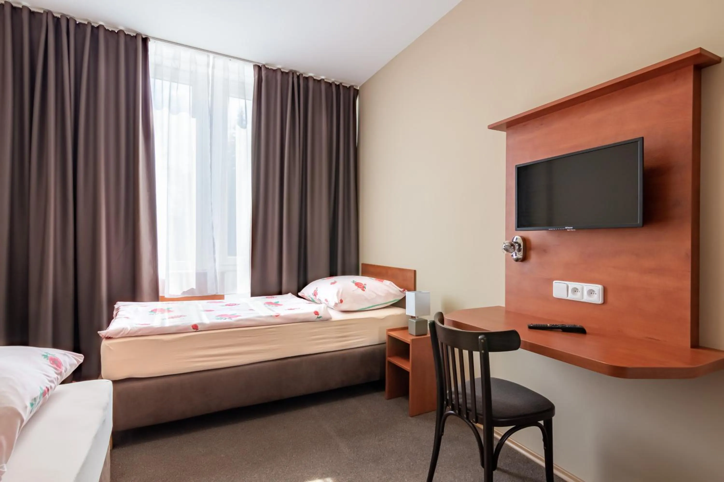 Photo of the whole room, Bed in Hotel Alfa