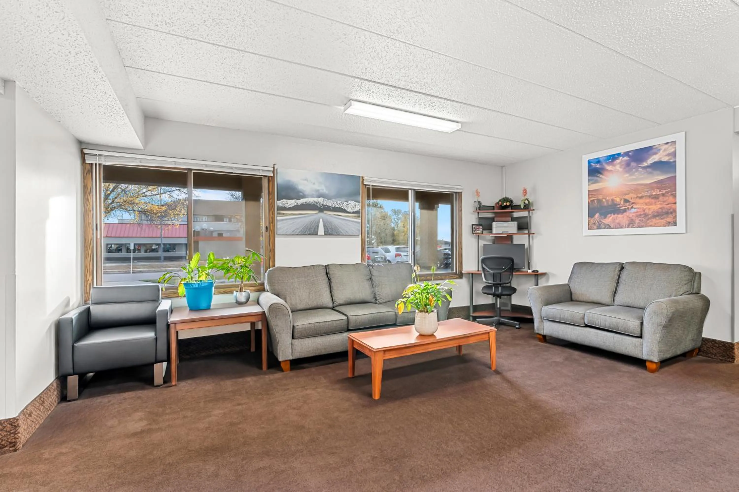 Lobby or reception in Days Inn by Wyndham Sioux Falls