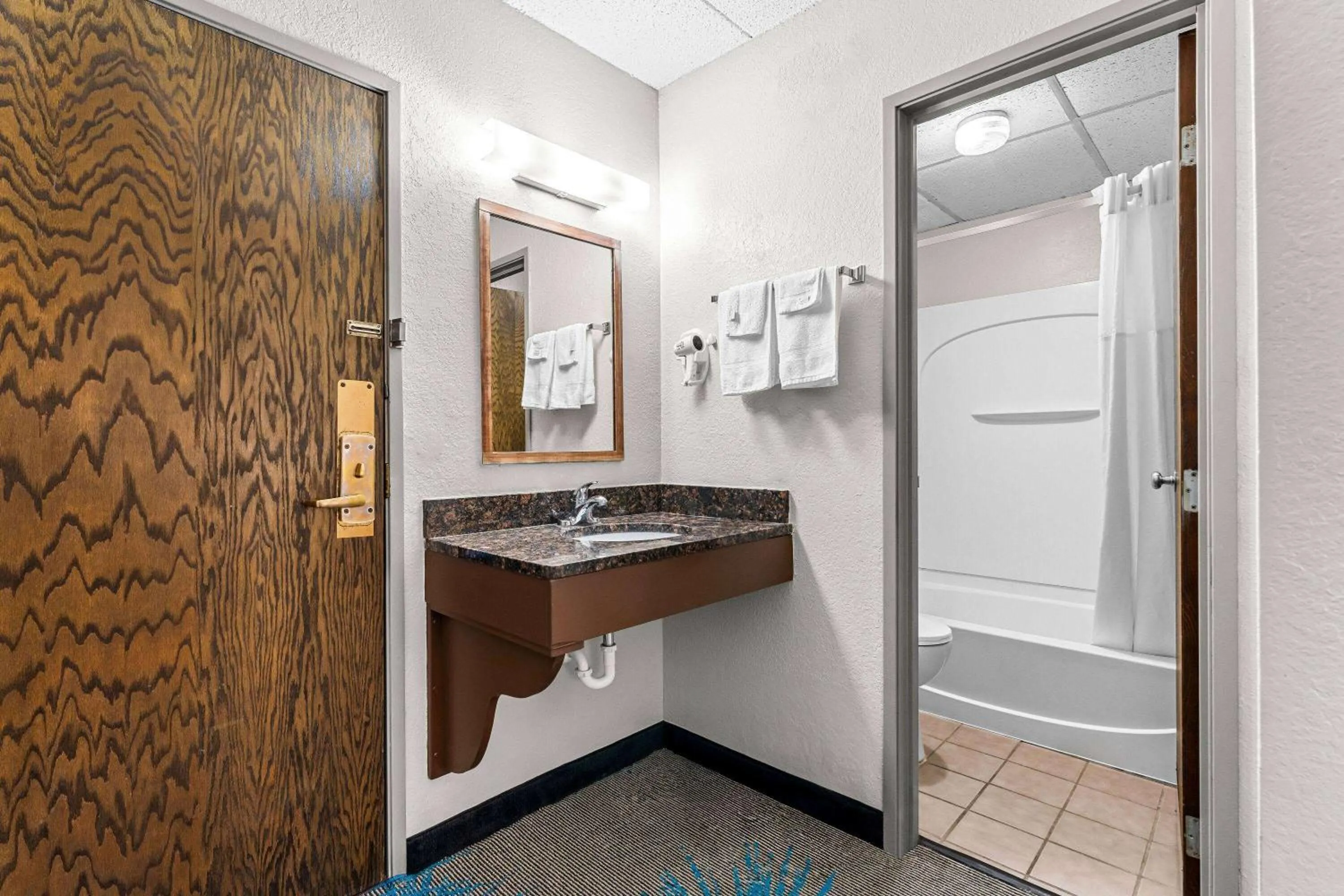 Bathroom in Days Inn by Wyndham Sioux Falls