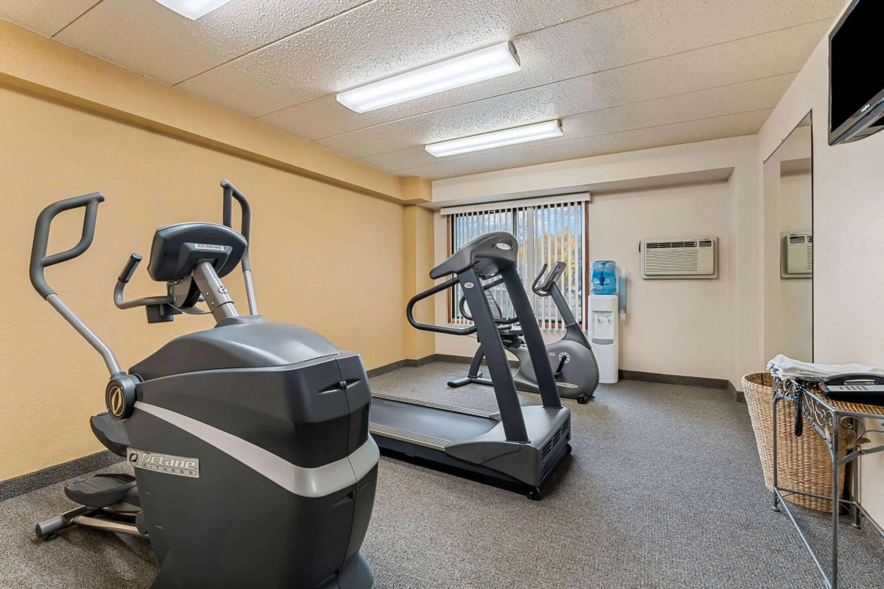 Fitness centre/facilities in Days Inn by Wyndham Sioux Falls