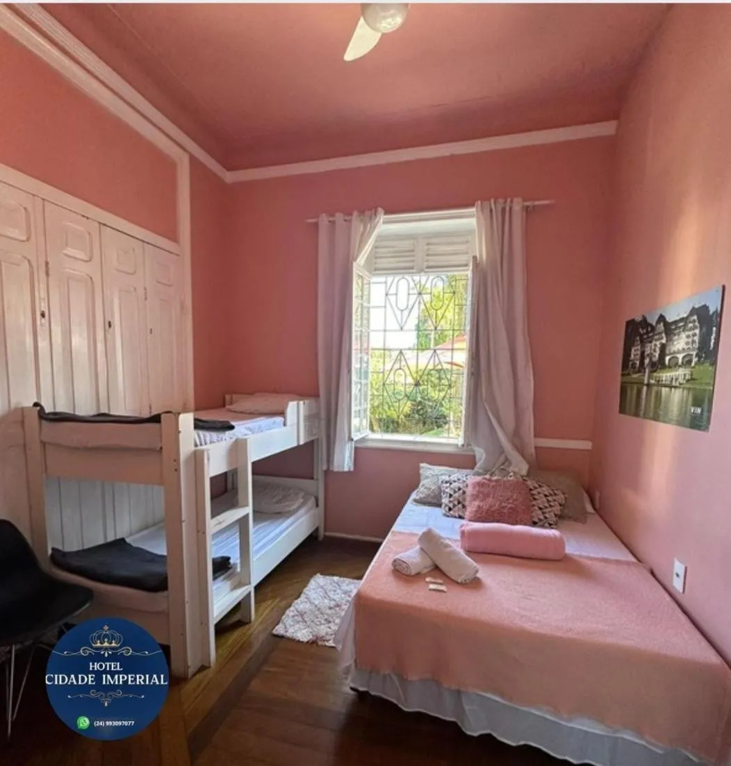 Family Room with Garden View and Shared Bathroom in Hotel Cidade Imperial