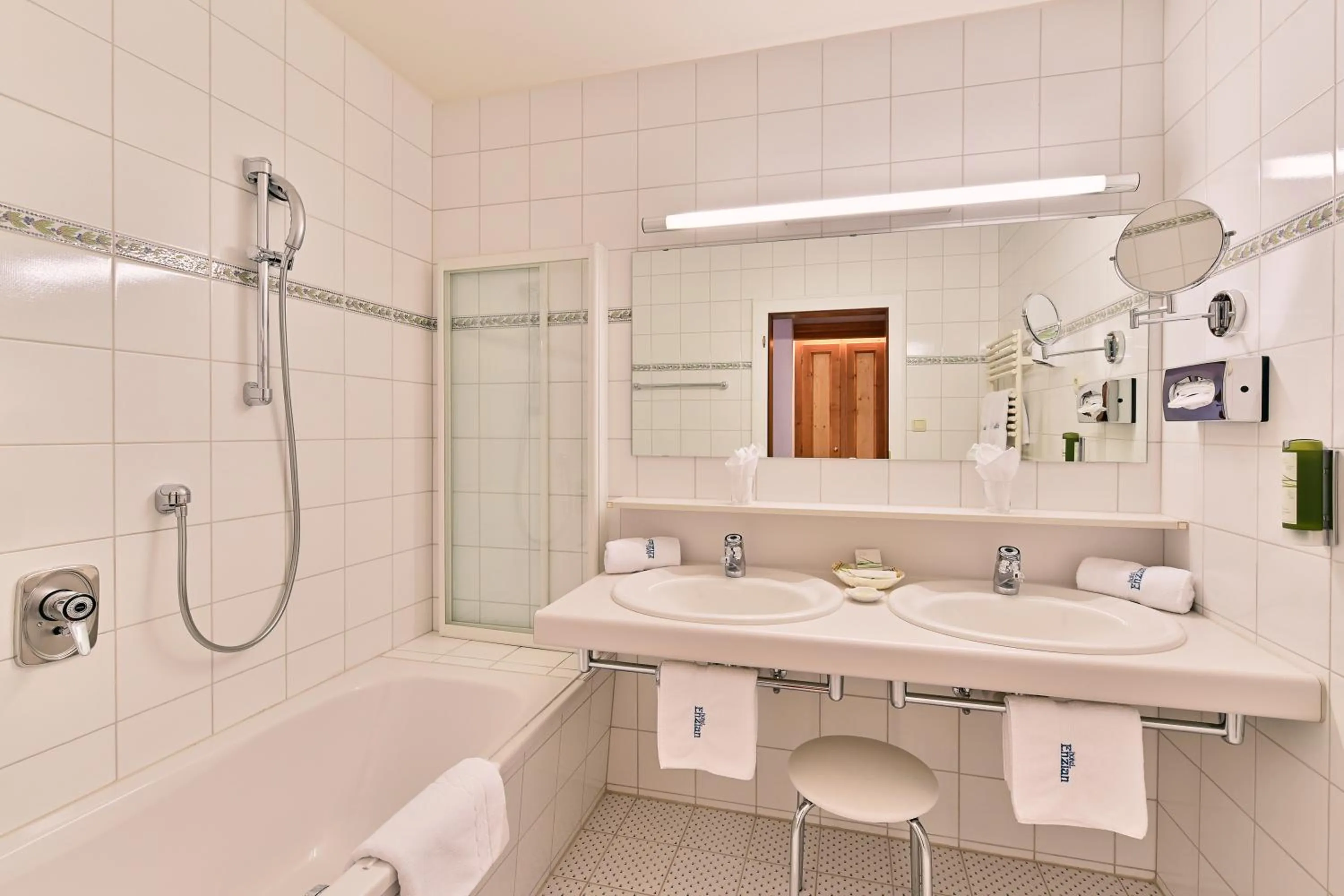 Bathroom in Hotel Enzian