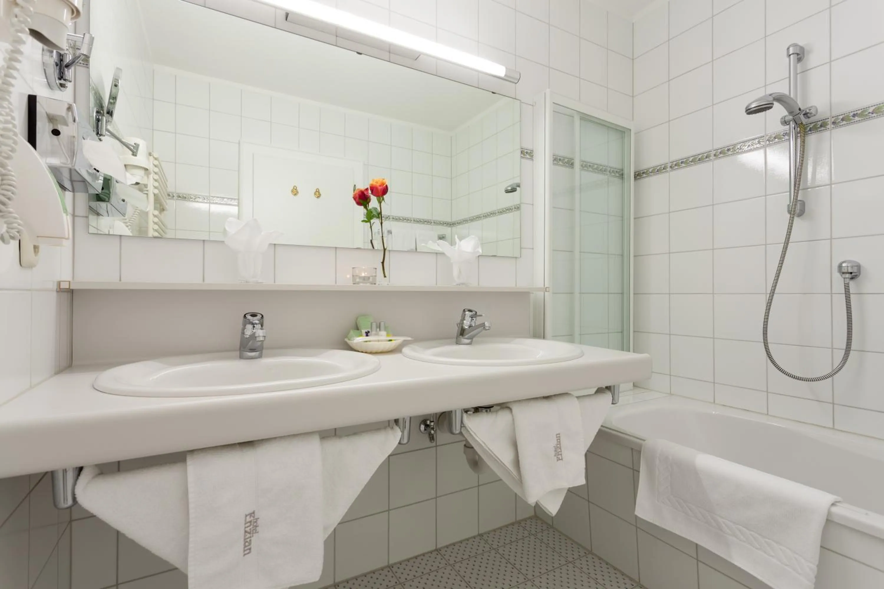 Bathroom in Hotel Enzian