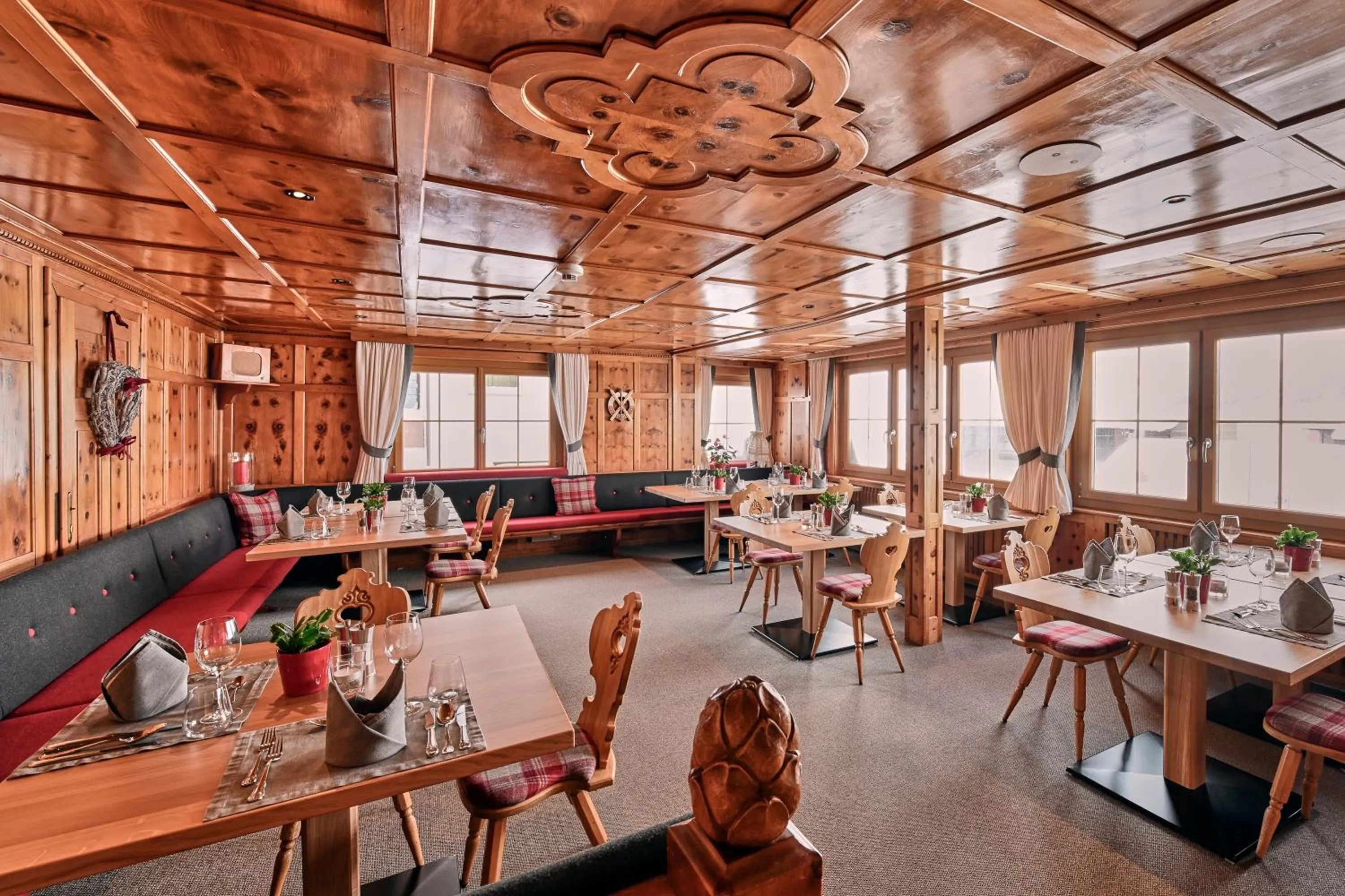 Restaurant/places to eat in Hotel Enzian