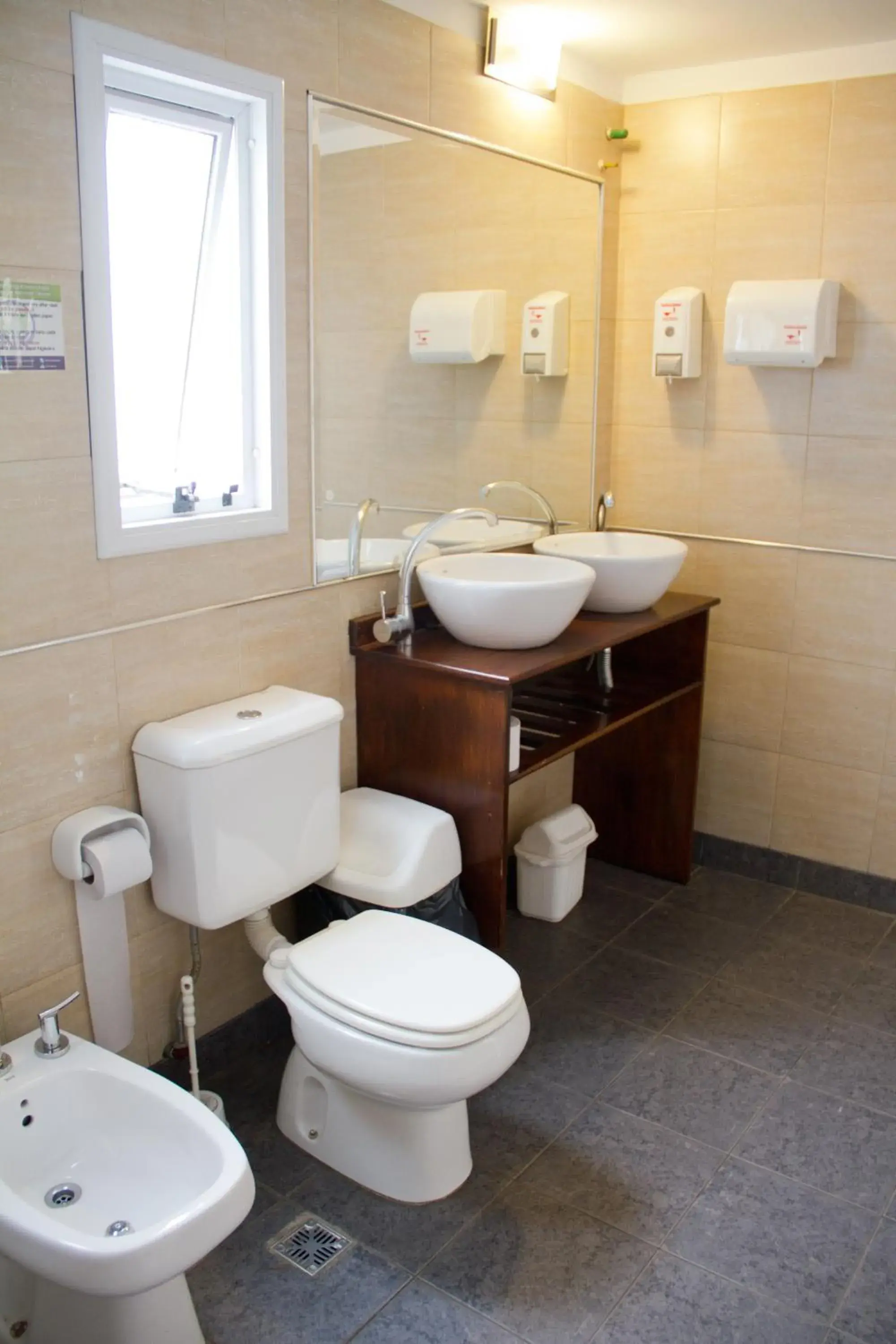 Bathroom in Link Cordoba Hostel
