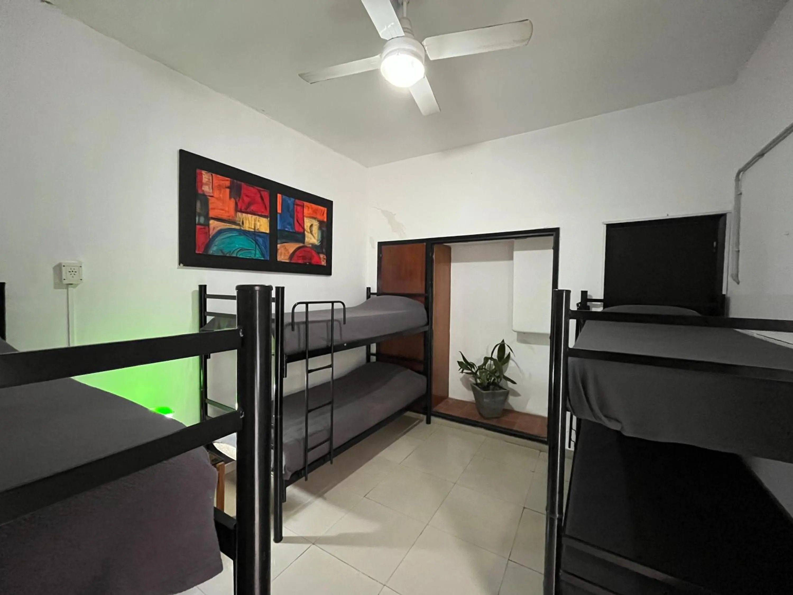 Photo of the whole room, Bed in Link Cordoba Hostel