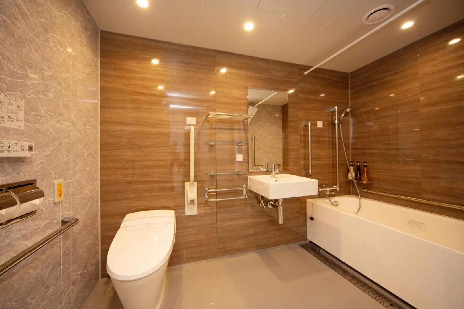 Photo of the whole room in Hotel Ichibata