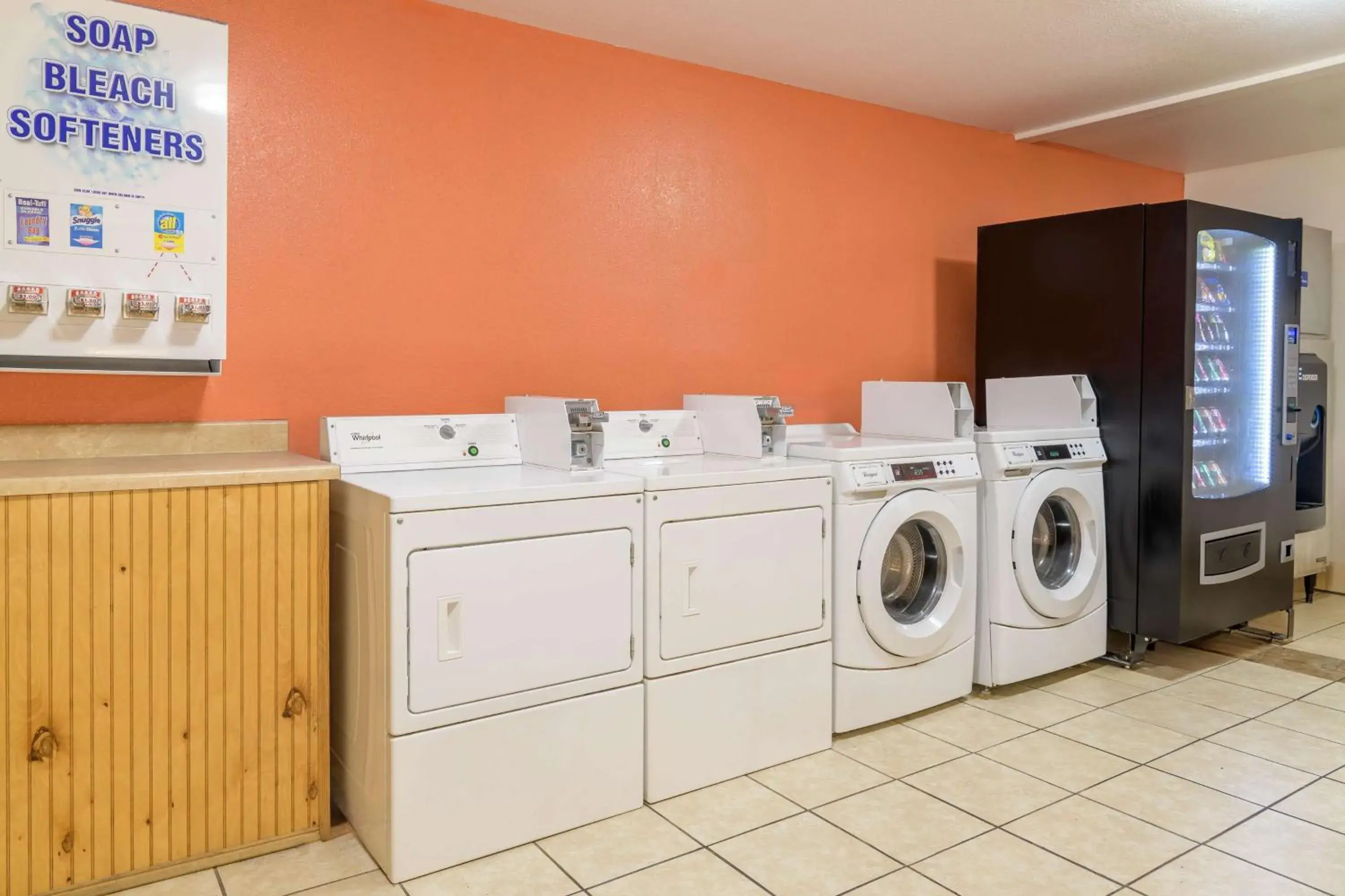 Property building in Motel 6-Sedalia, MO Property building in Motel 6-Sedalia, MO