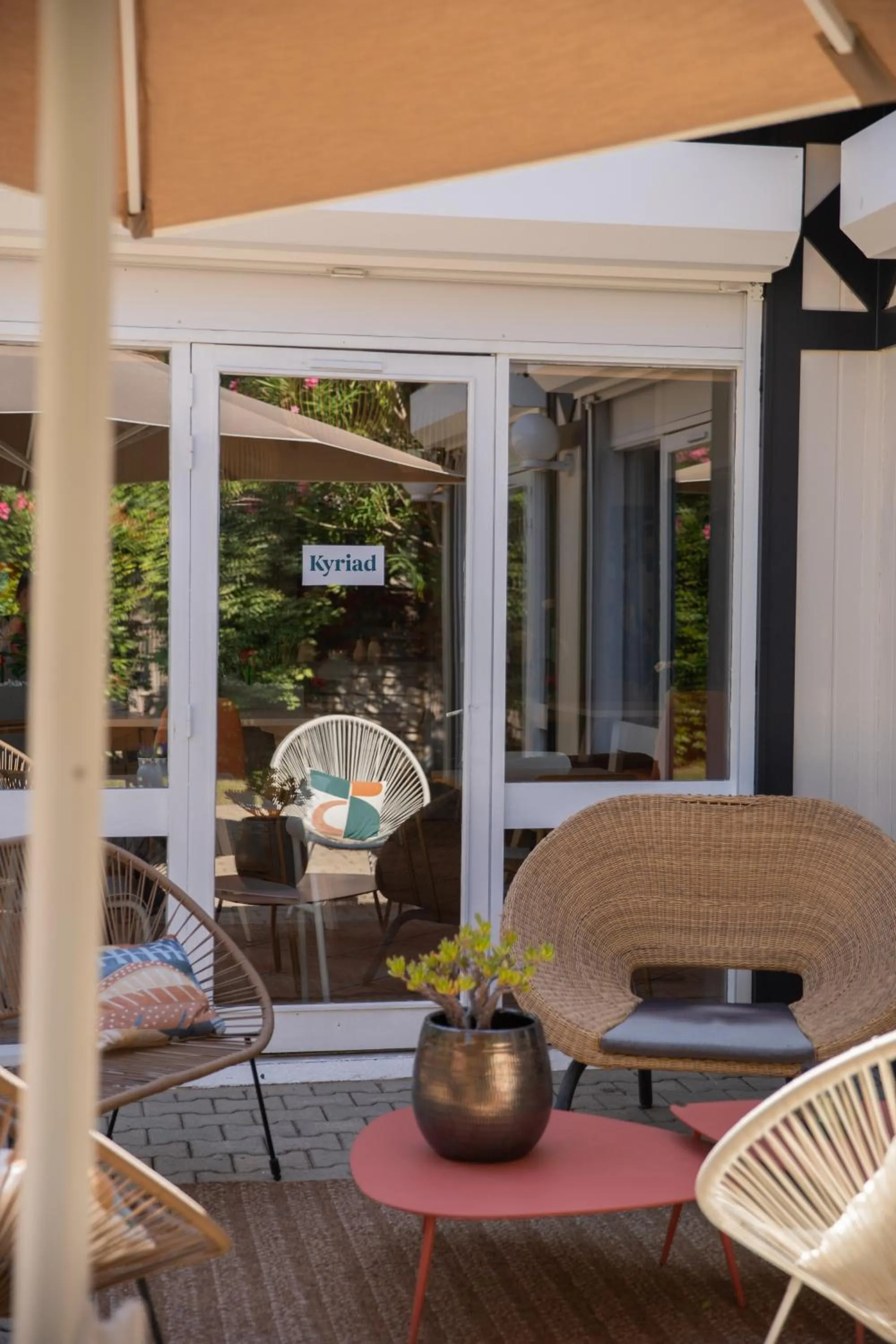 Property building in Kyriad Nîmes Ouest A9